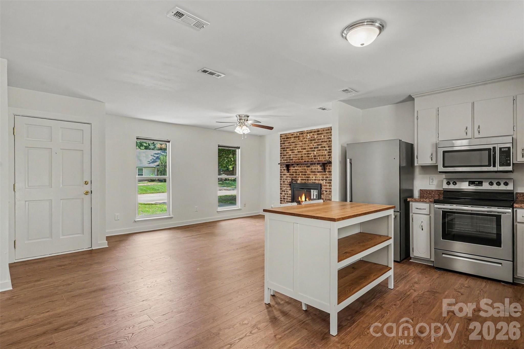 5301 Great Wagon Road — Charlotte