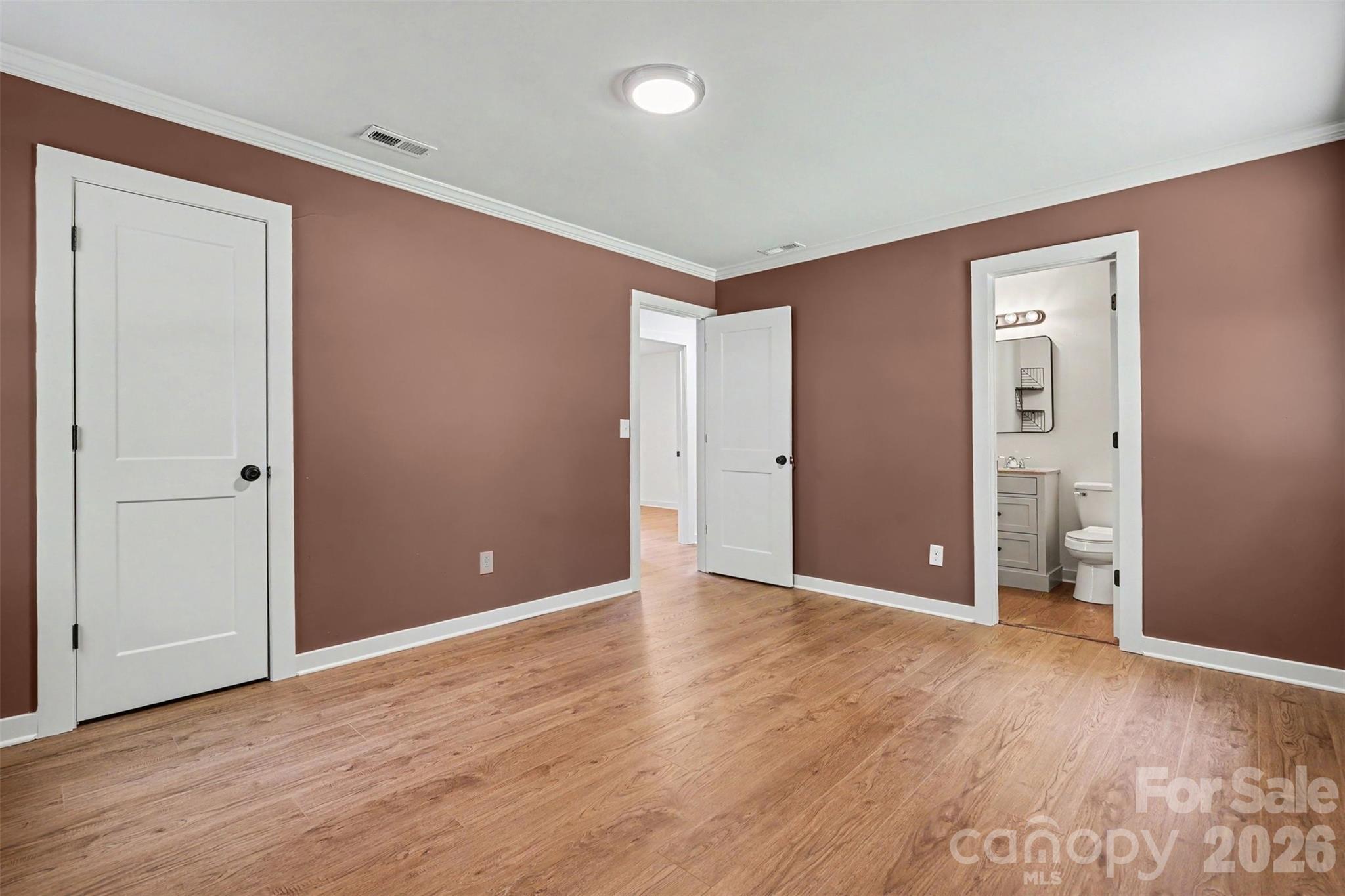 5301 Great Wagon Road — Charlotte