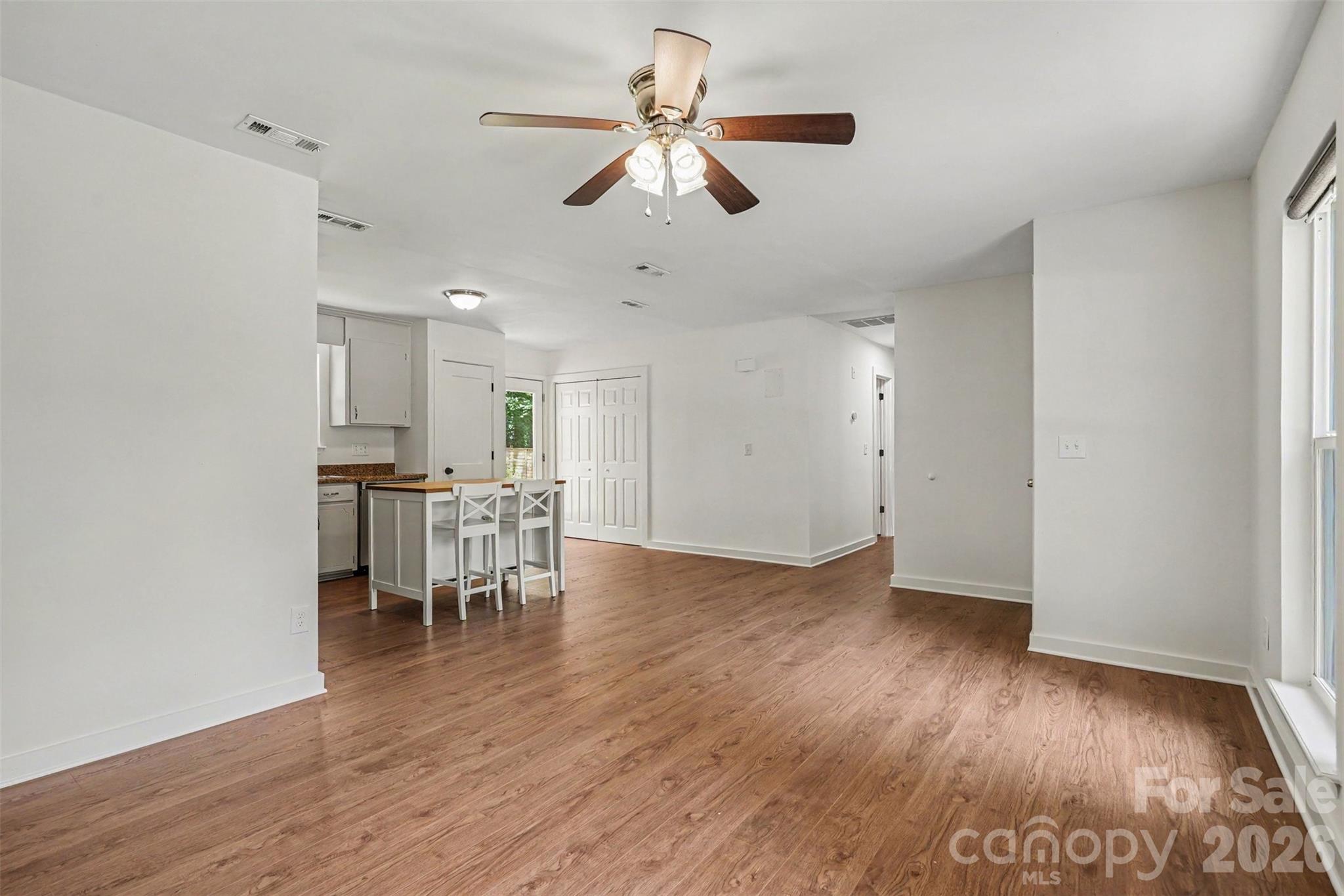 5301 Great Wagon Road — Charlotte