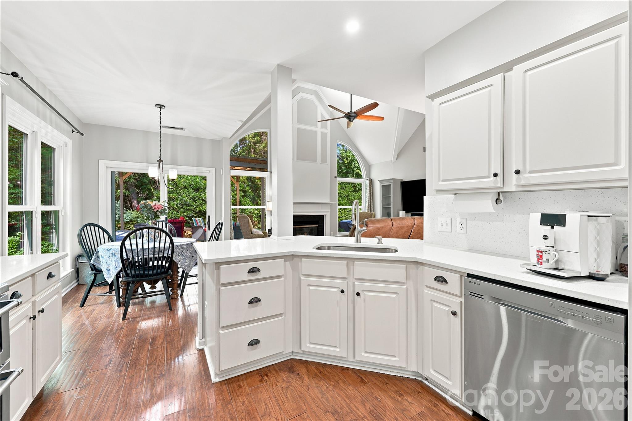 8600 Fieldcroft Drive — Charlotte