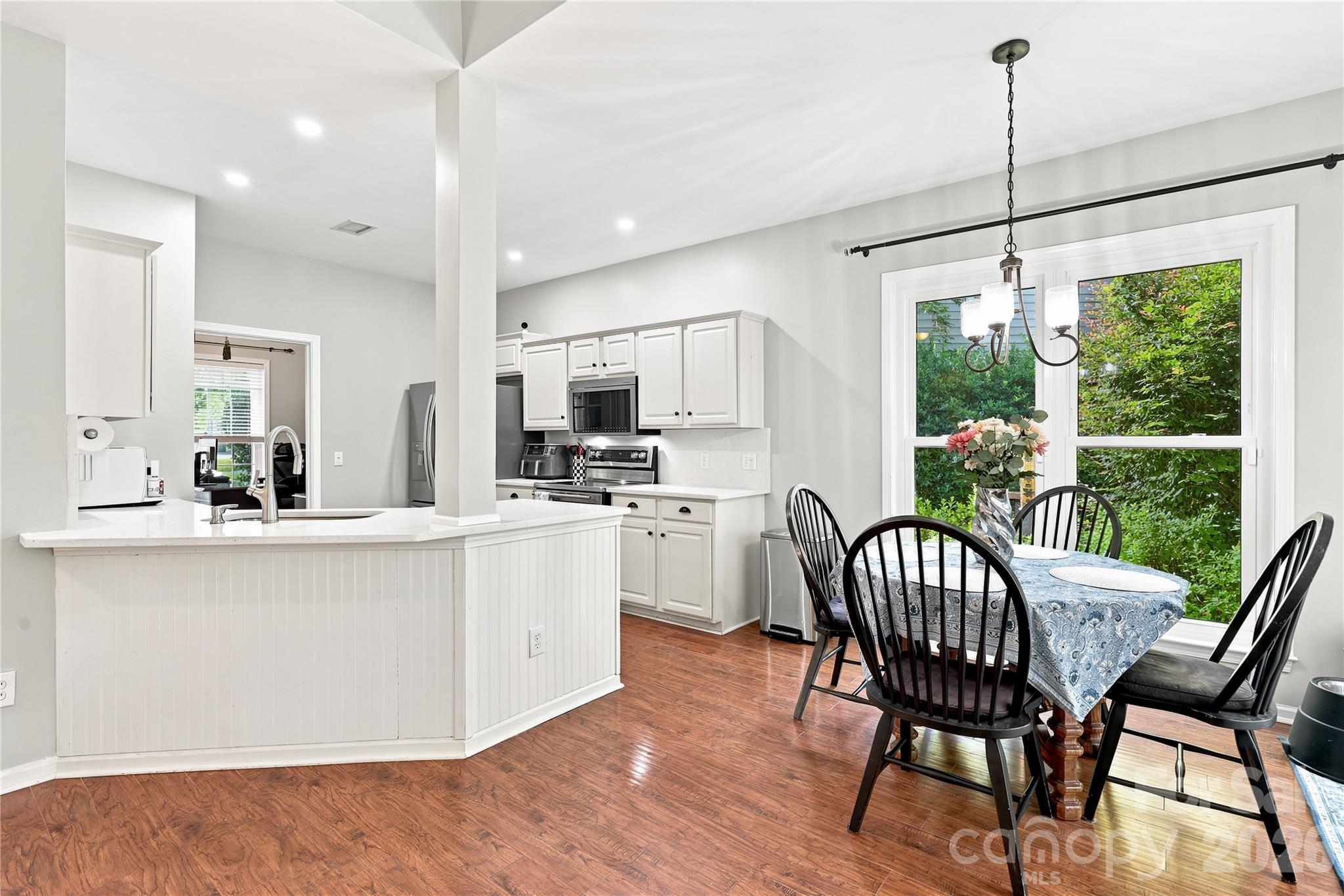 8600 Fieldcroft Drive — Charlotte
