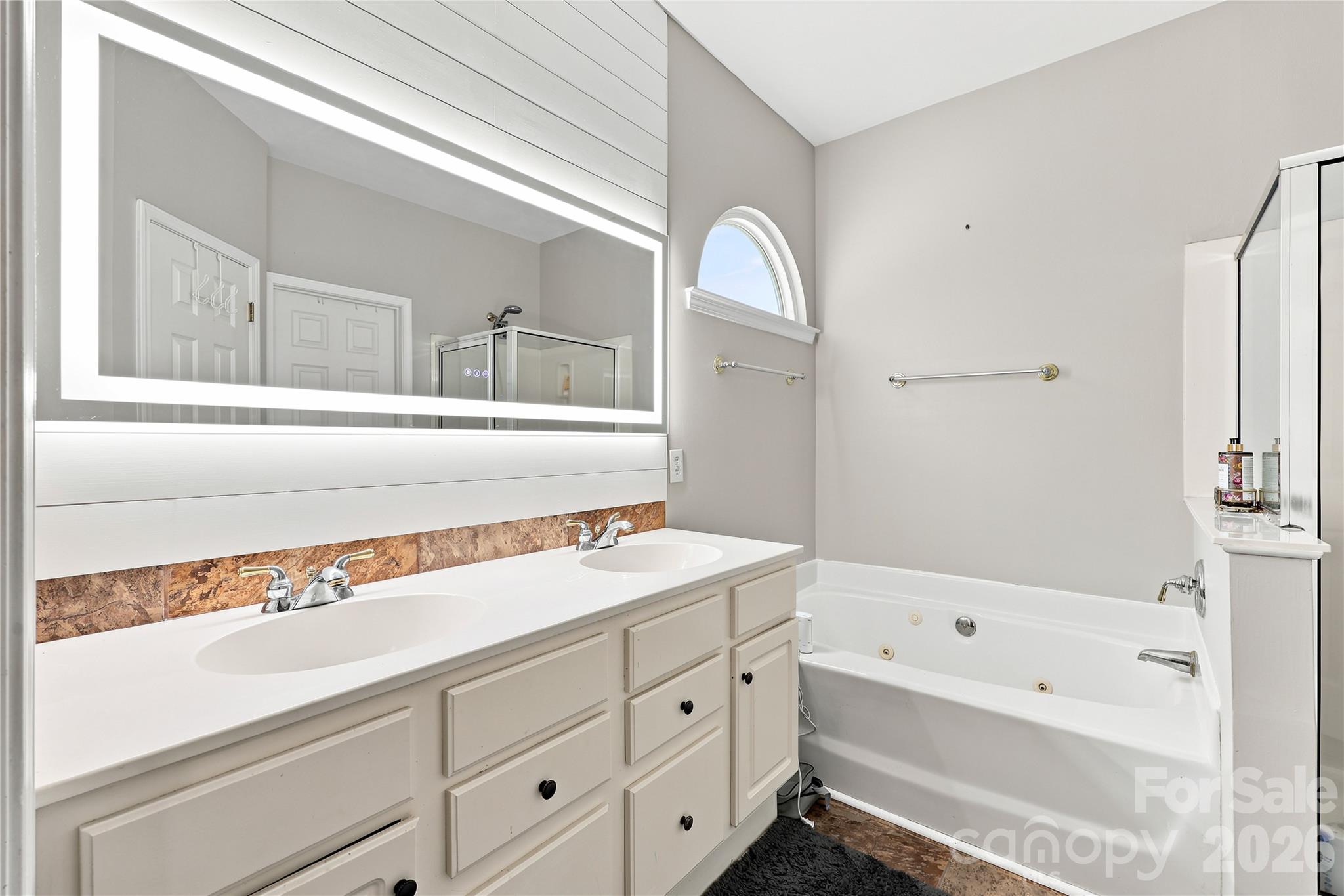 8600 Fieldcroft Drive — Charlotte