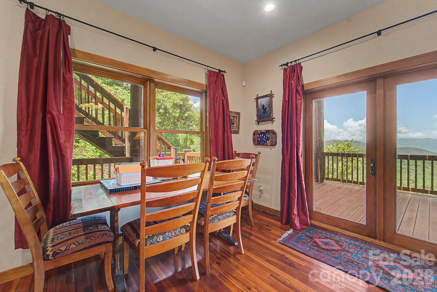 92 Falcons Peak Lane — Whittier