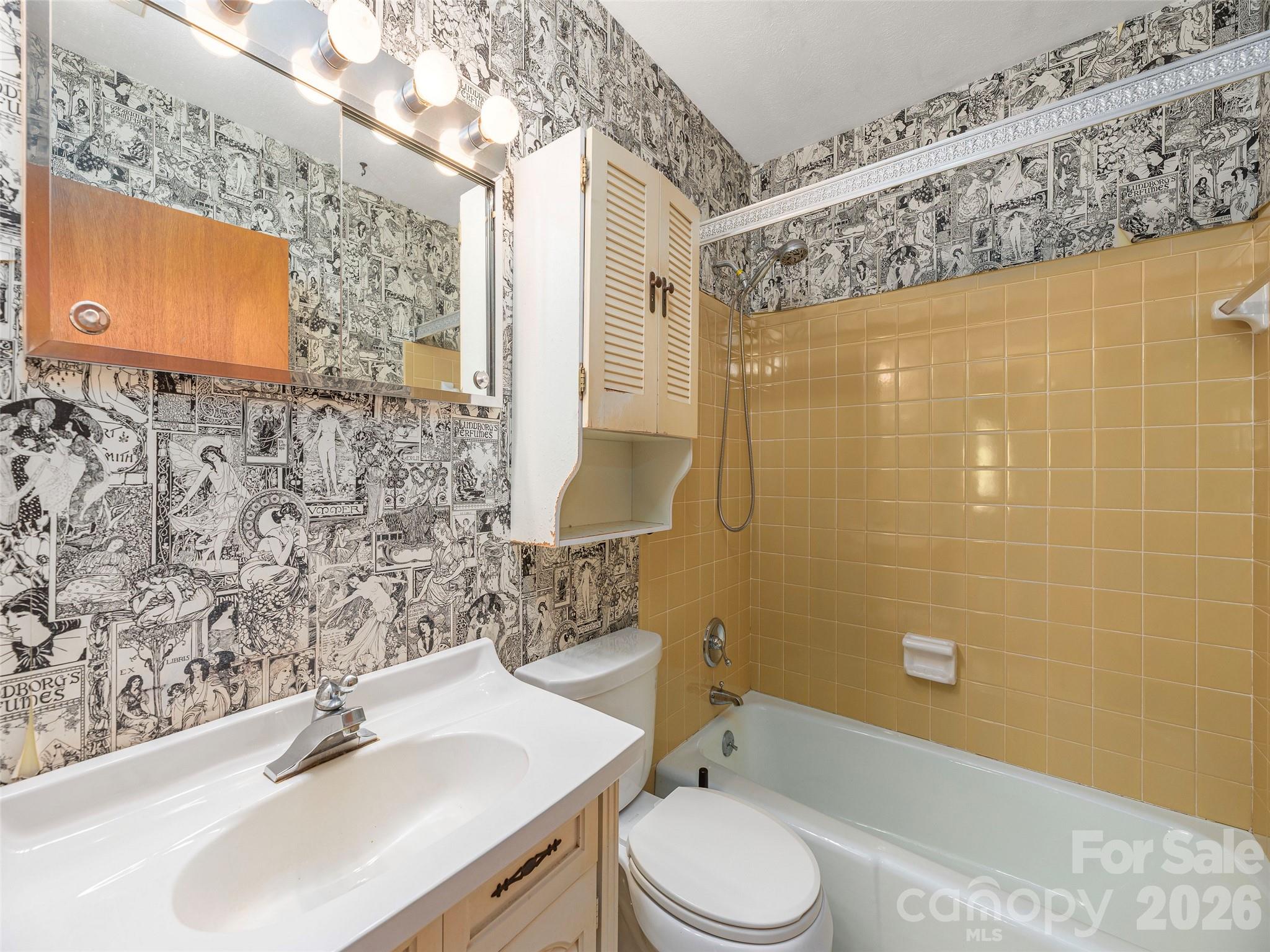 25 Laurel Park Drive — Arden