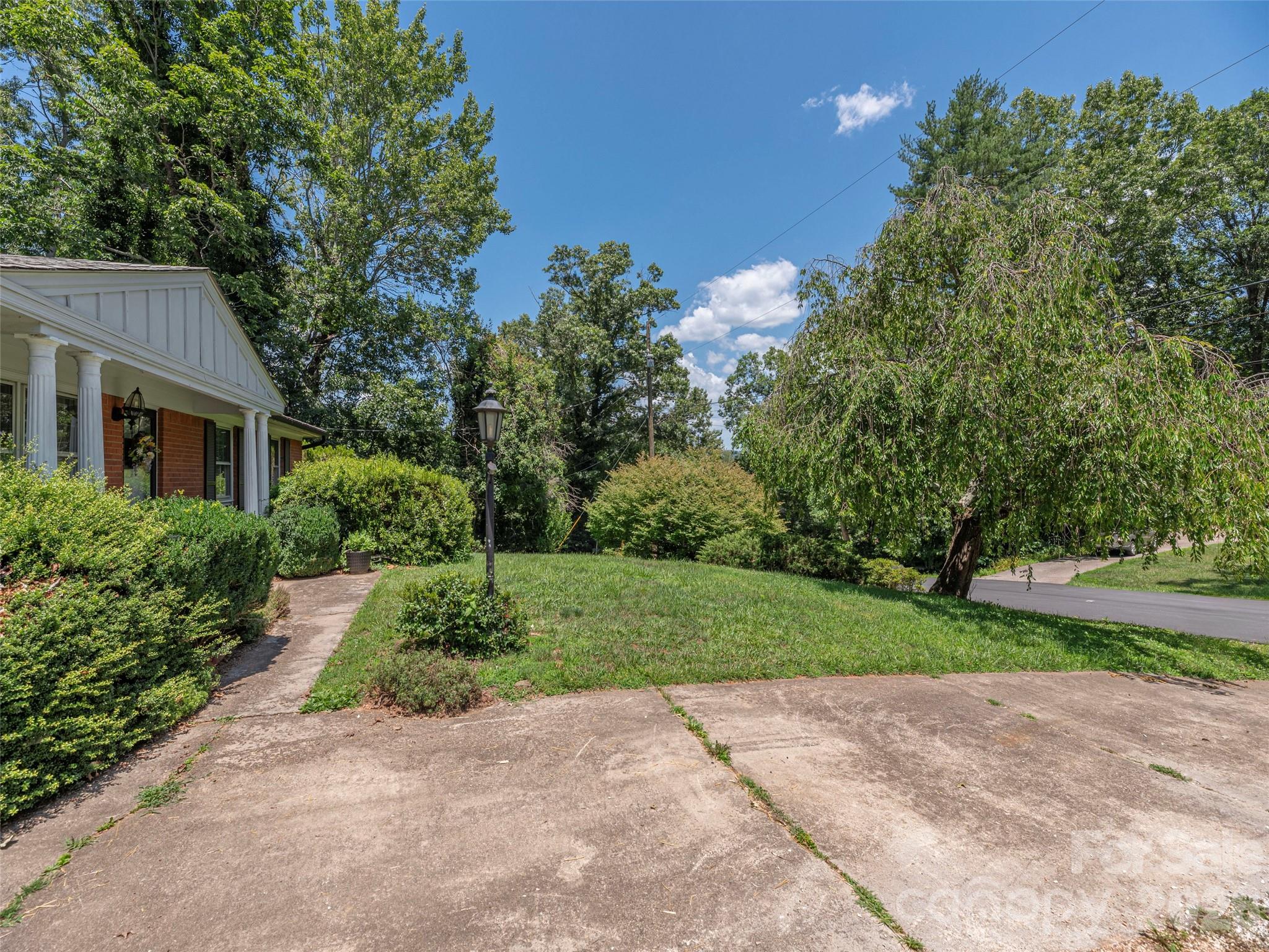 25 Laurel Park Drive — Arden