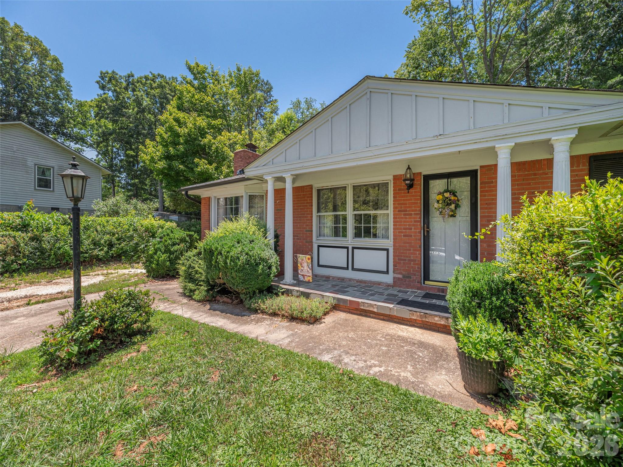 25 Laurel Park Drive — Arden