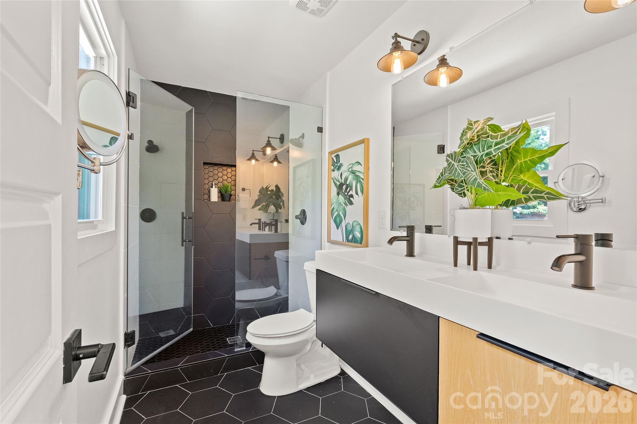 5416 Londonderry Road — Charlotte