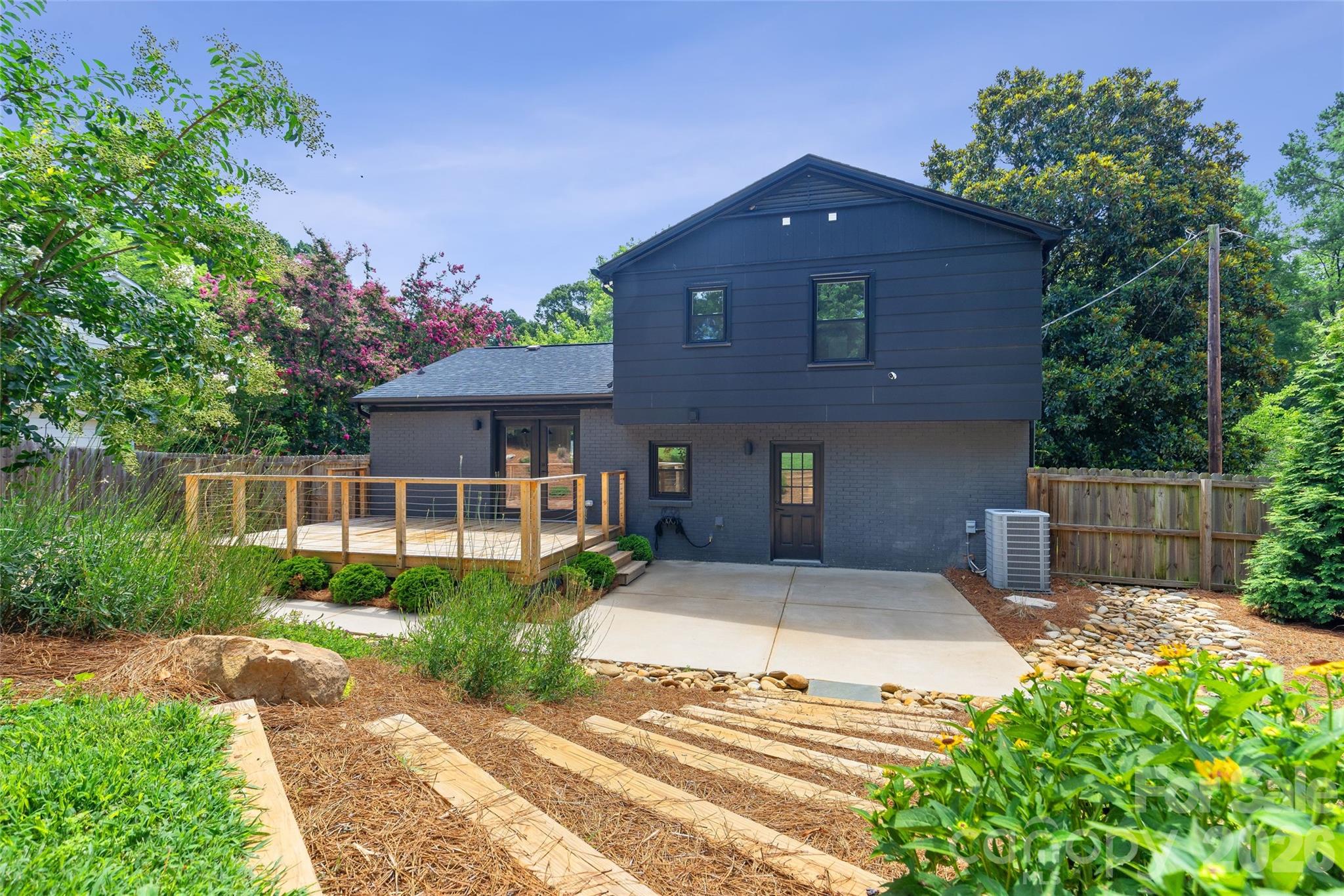 5416 Londonderry Road — Charlotte