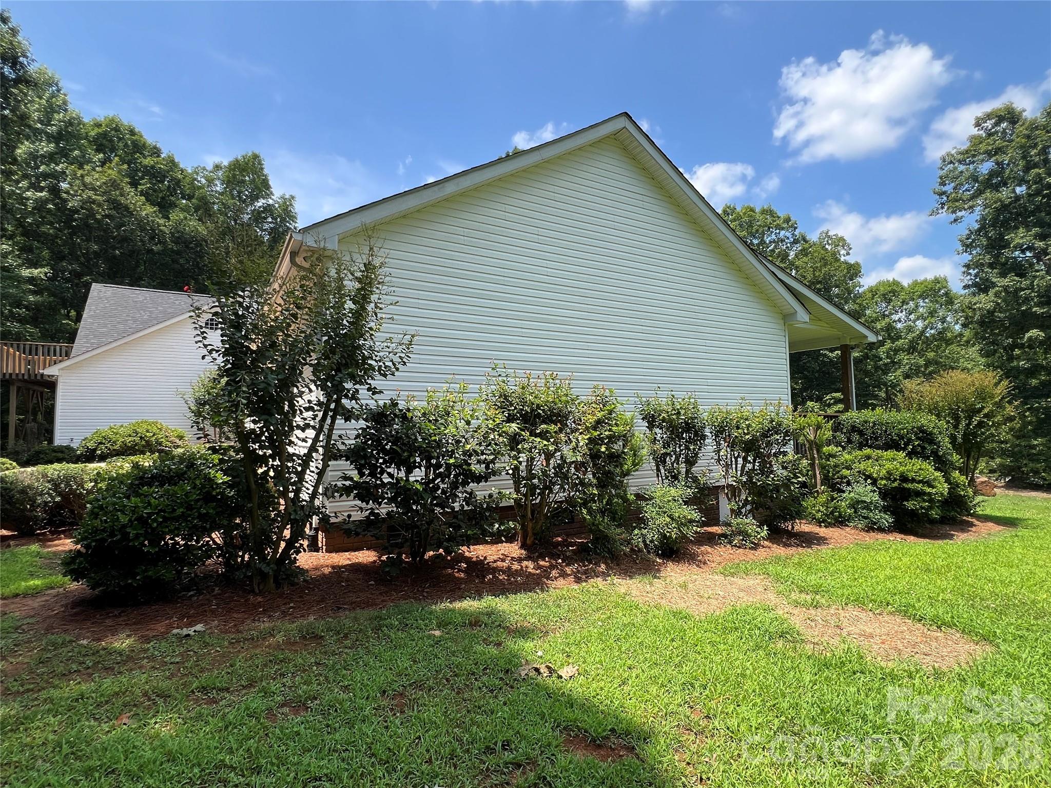 245 Jermane Road — New London