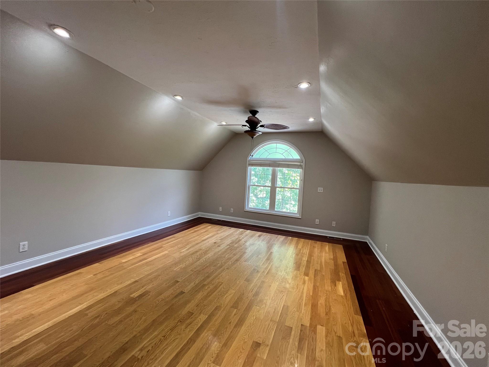 245 Jermane Road — New London
