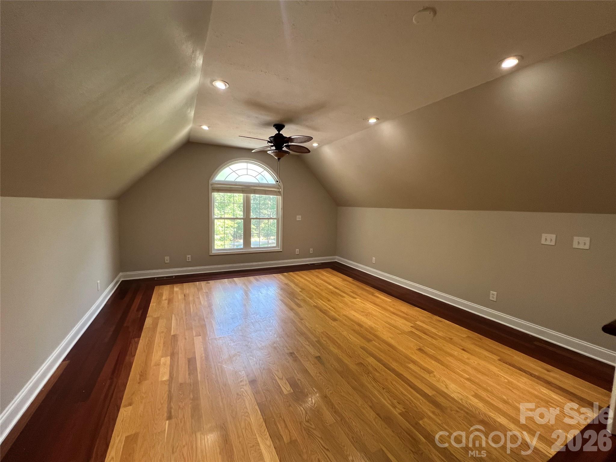 245 Jermane Road — New London