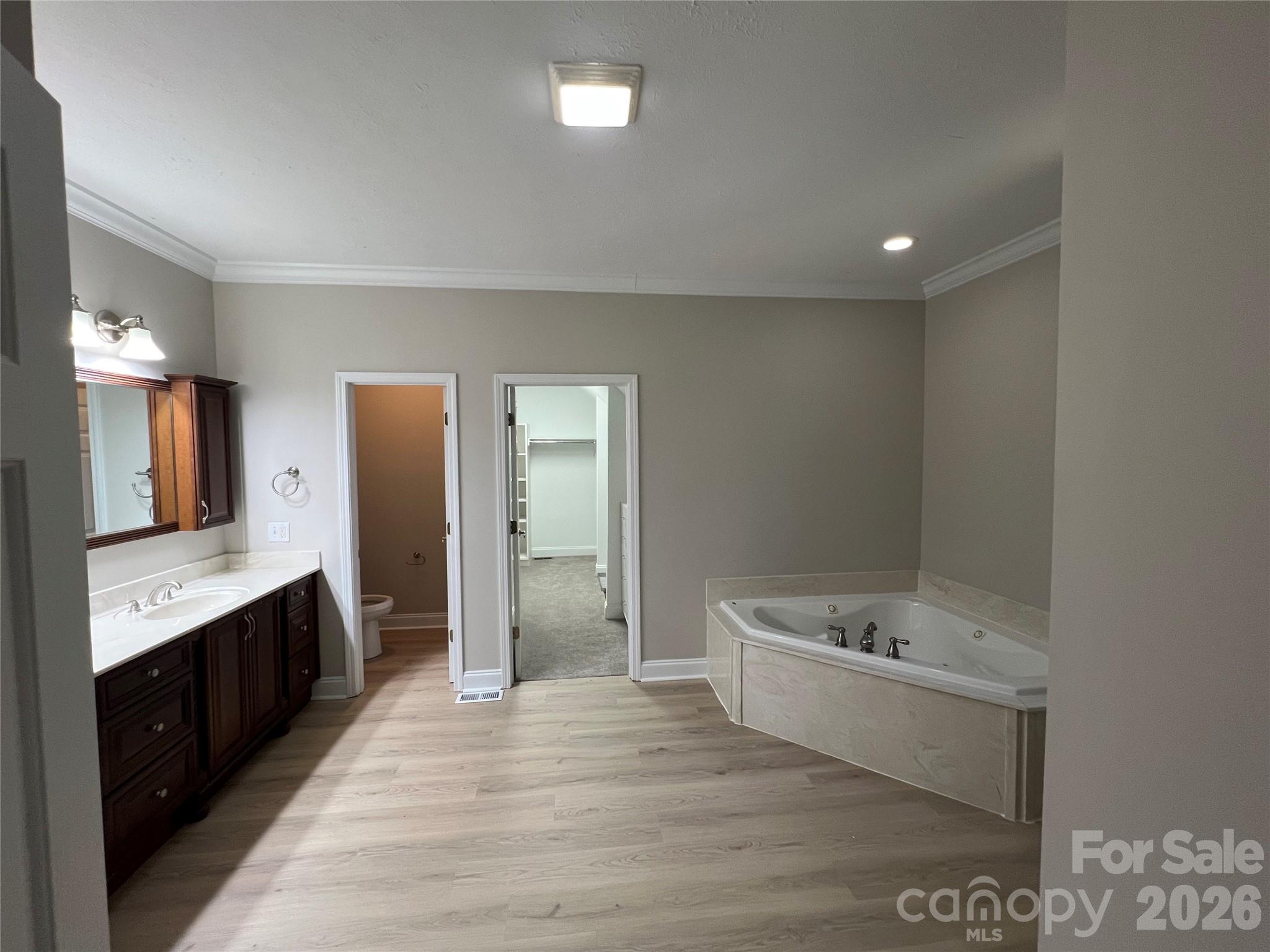 245 Jermane Road — New London