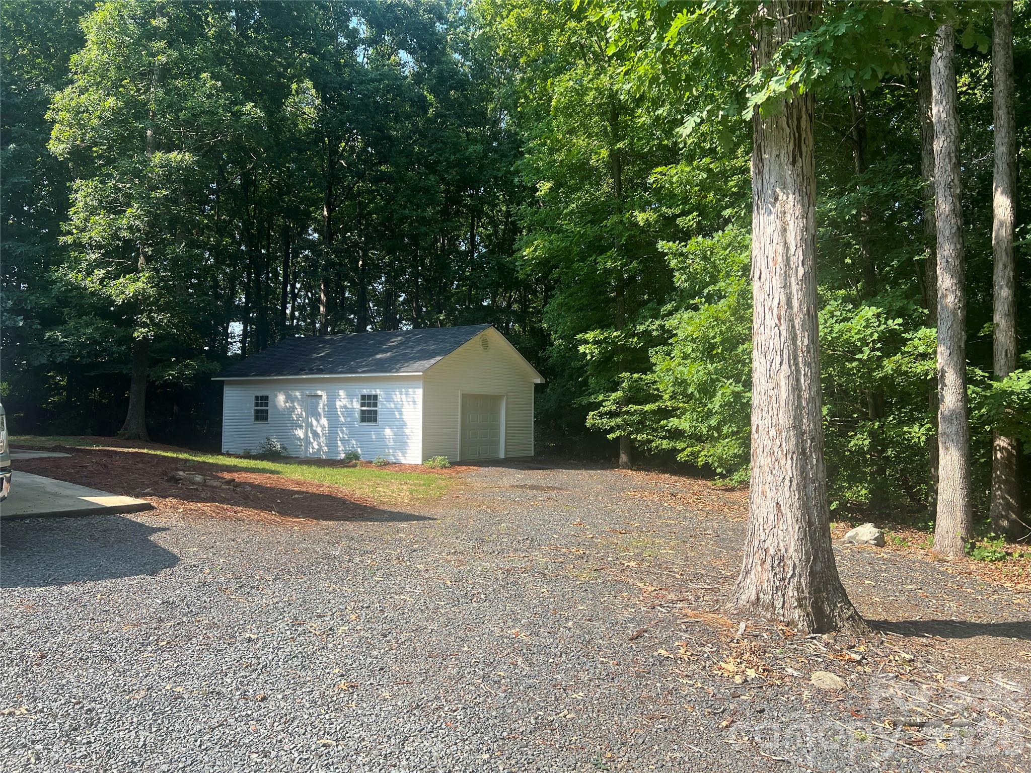 245 Jermane Road — New London