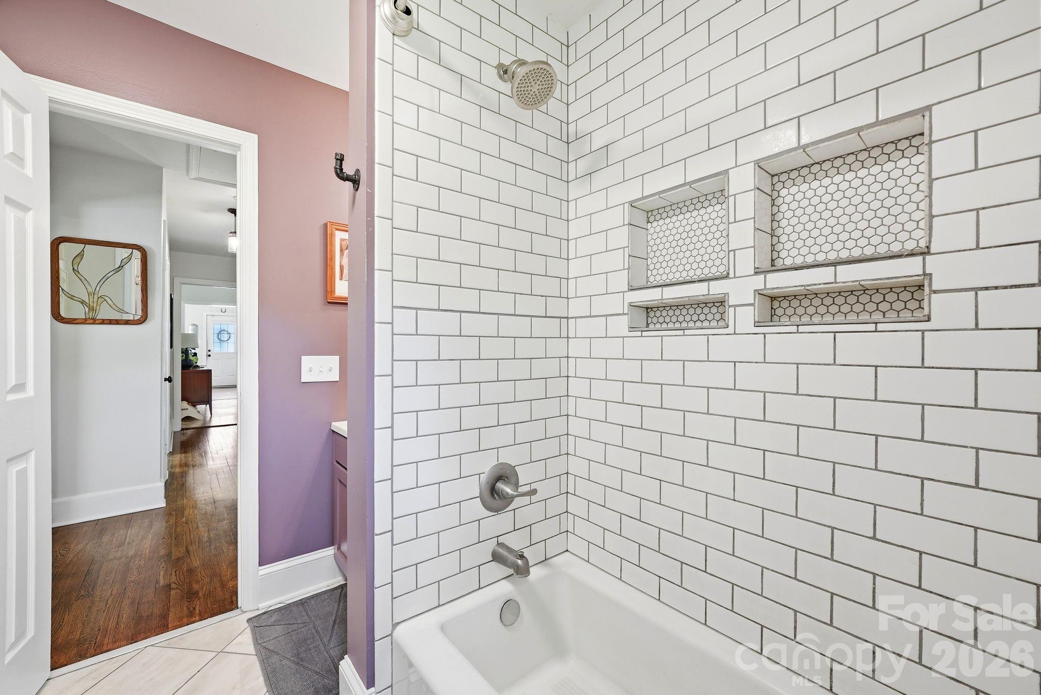 6409 Woodland Circle — Charlotte