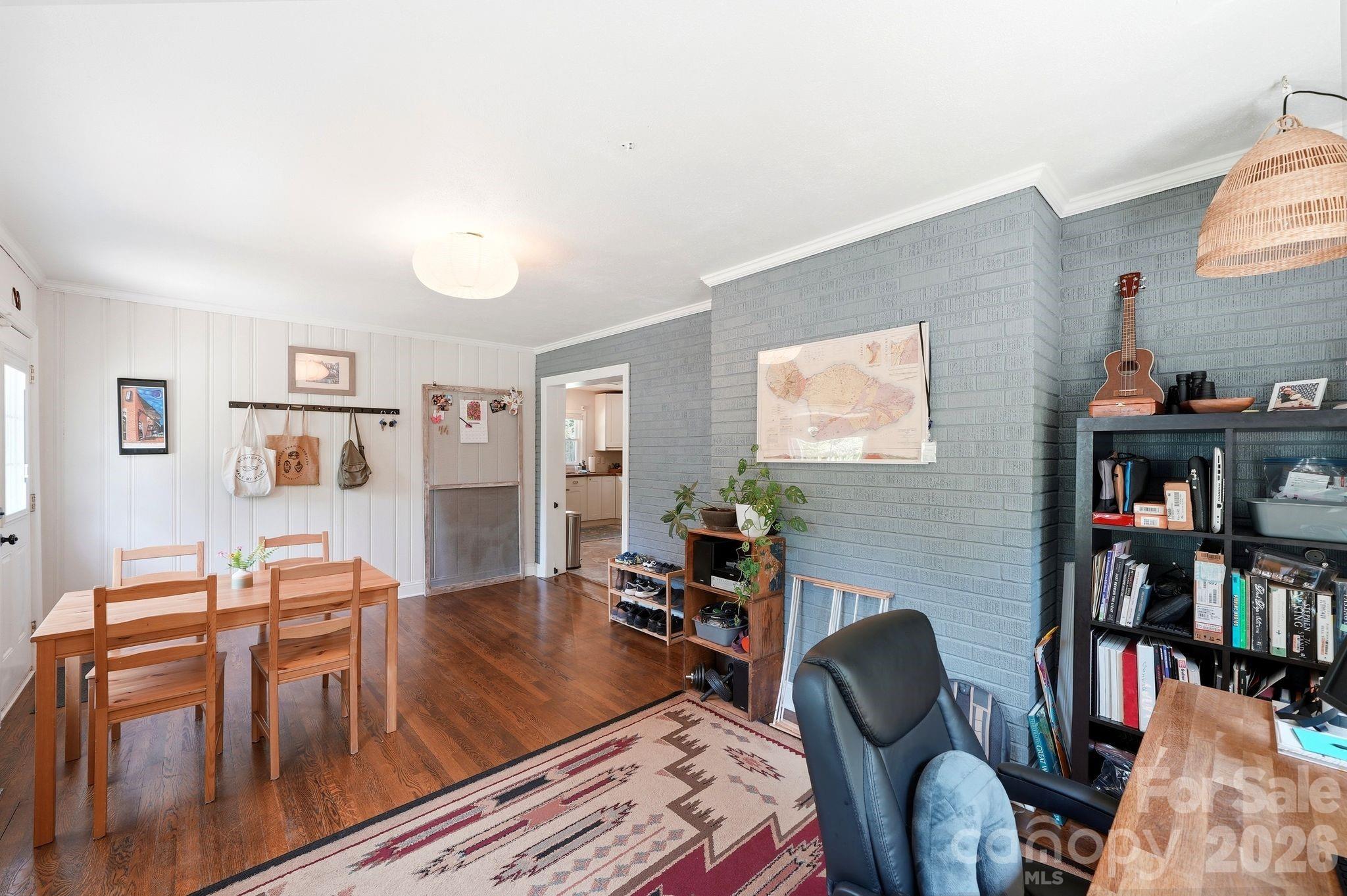 6409 Woodland Circle — Charlotte