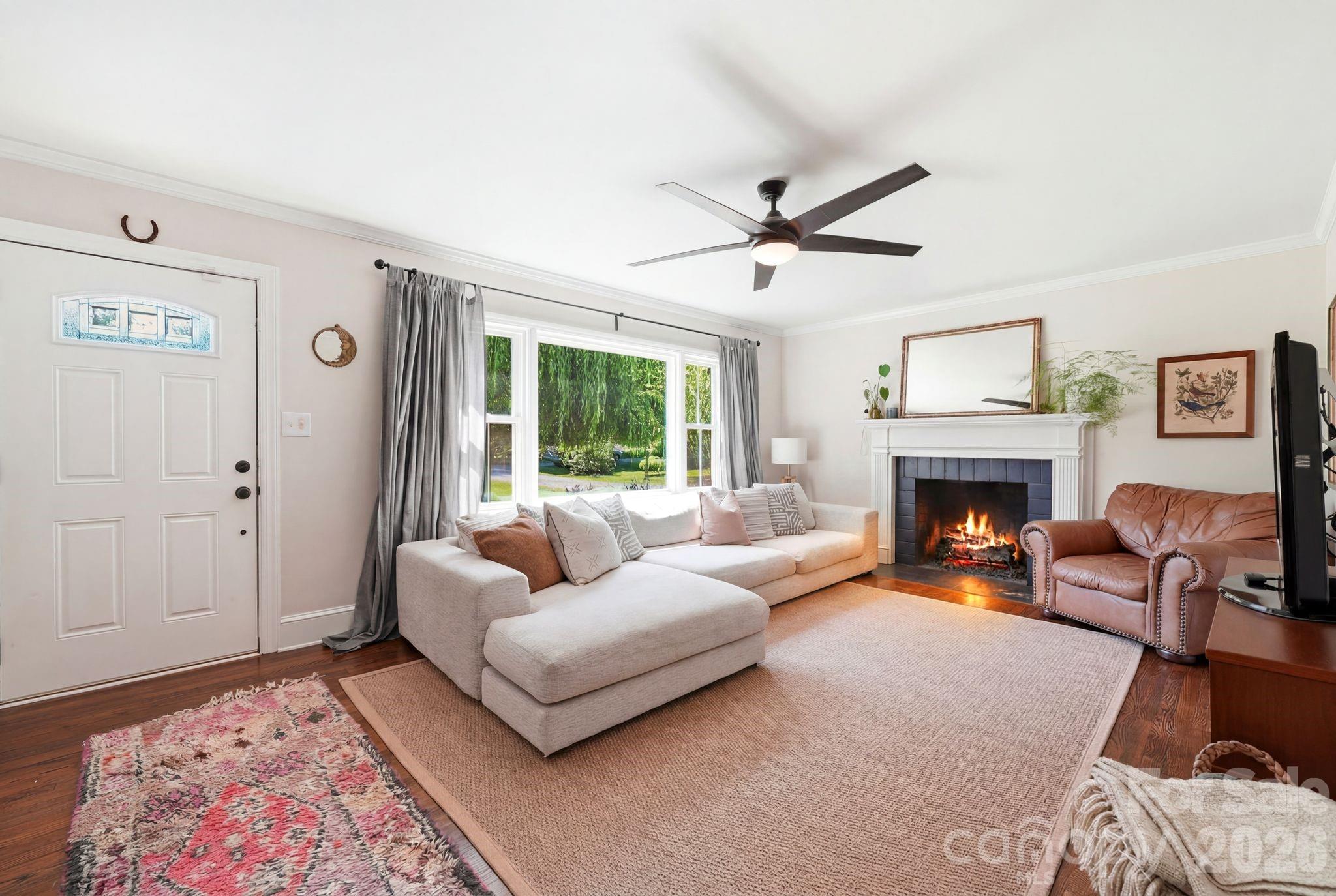 6409 Woodland Circle — Charlotte