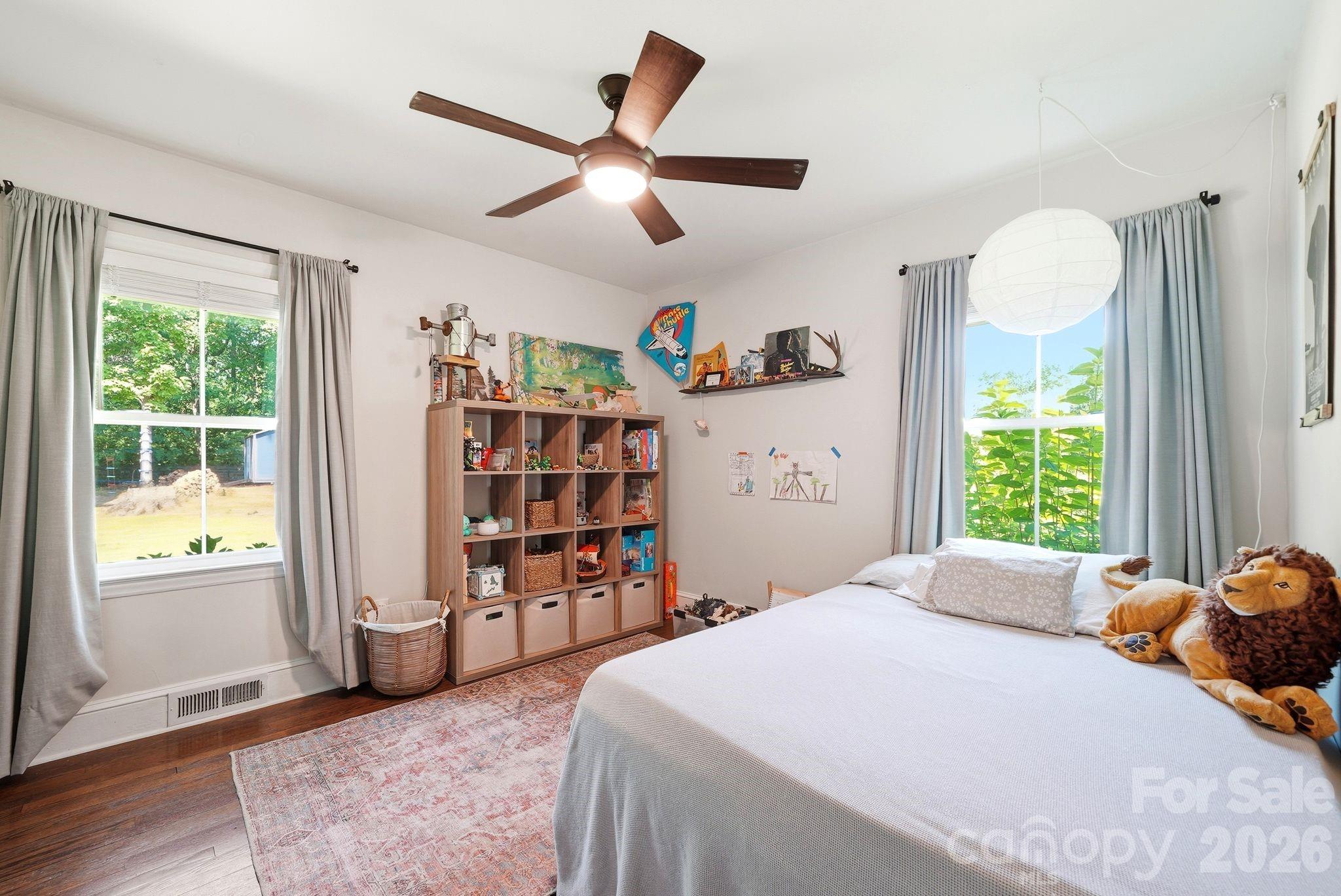 6409 Woodland Circle — Charlotte
