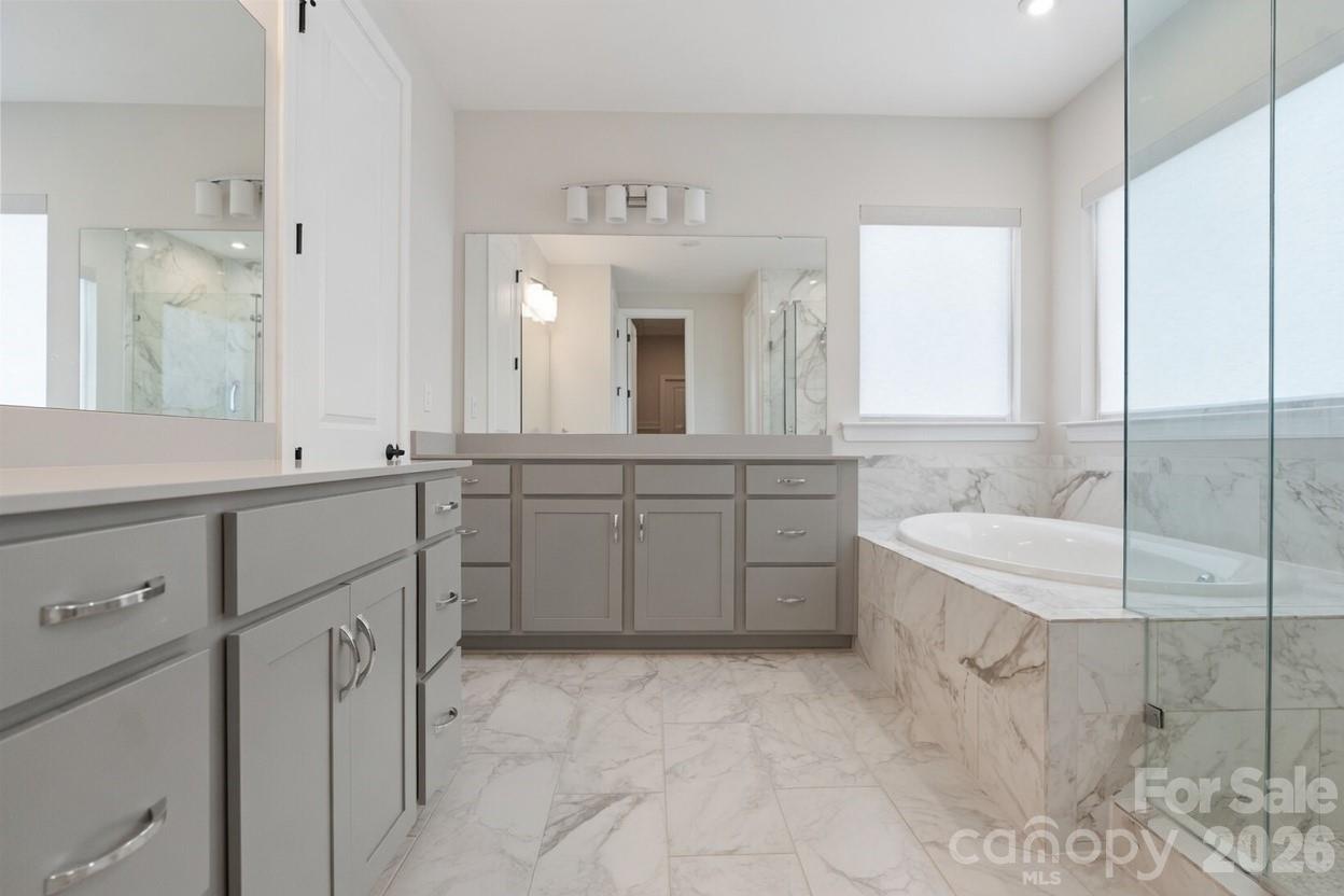 4135 Merkland Lane — Charlotte