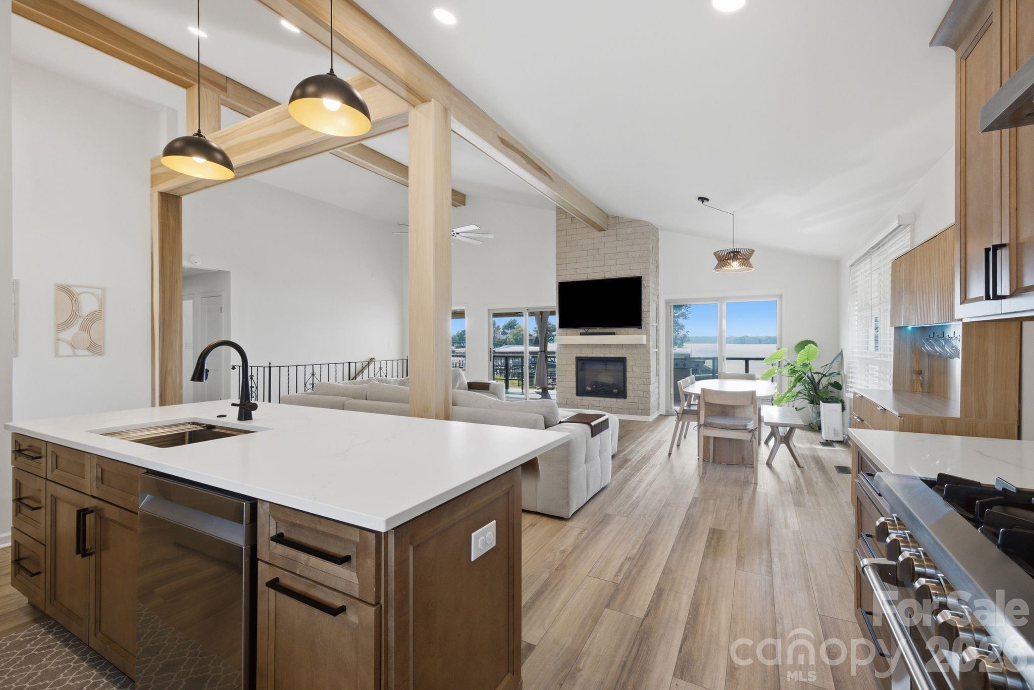 21101 Island Forest Drive — Cornelius