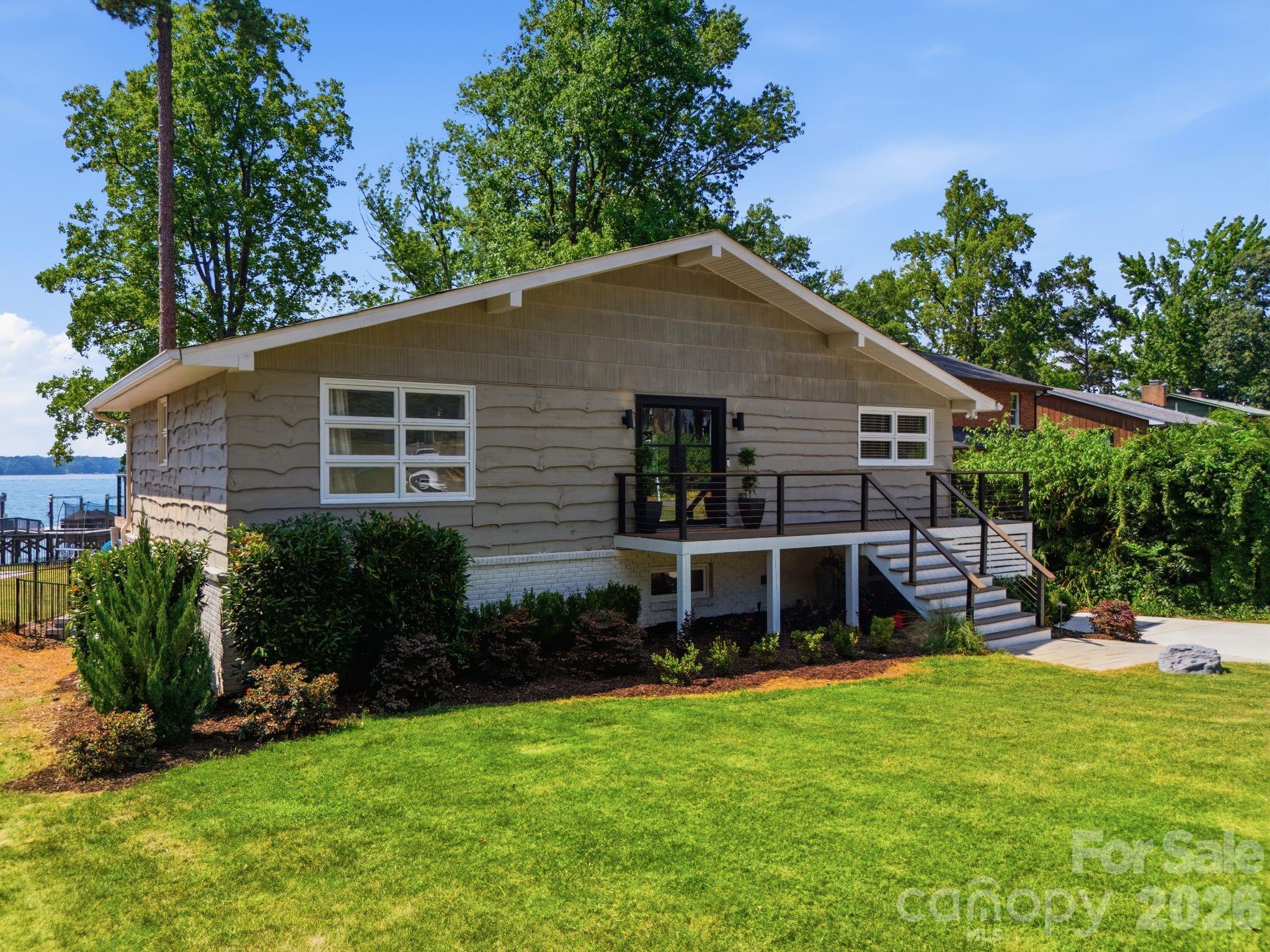 21101 Island Forest Drive — Cornelius