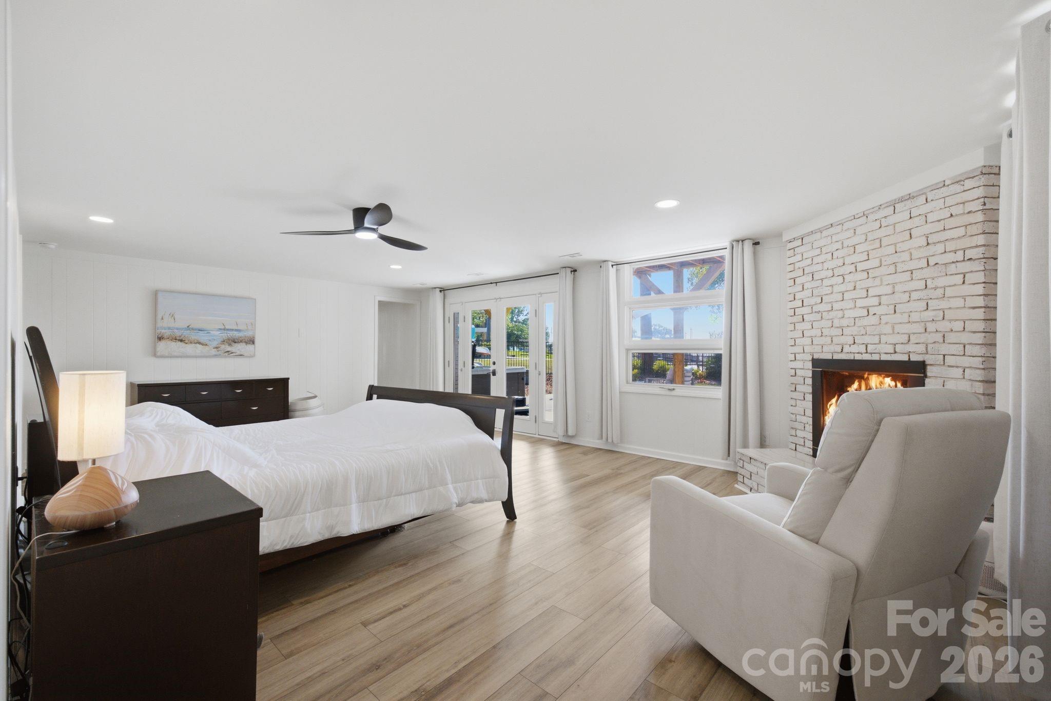 21101 Island Forest Drive — Cornelius
