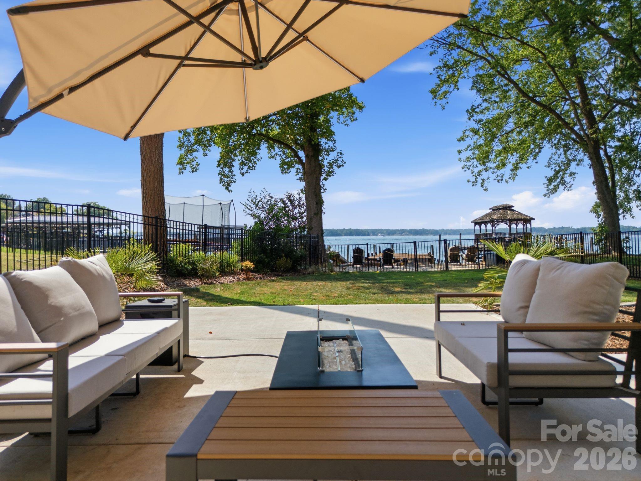 21101 Island Forest Drive — Cornelius
