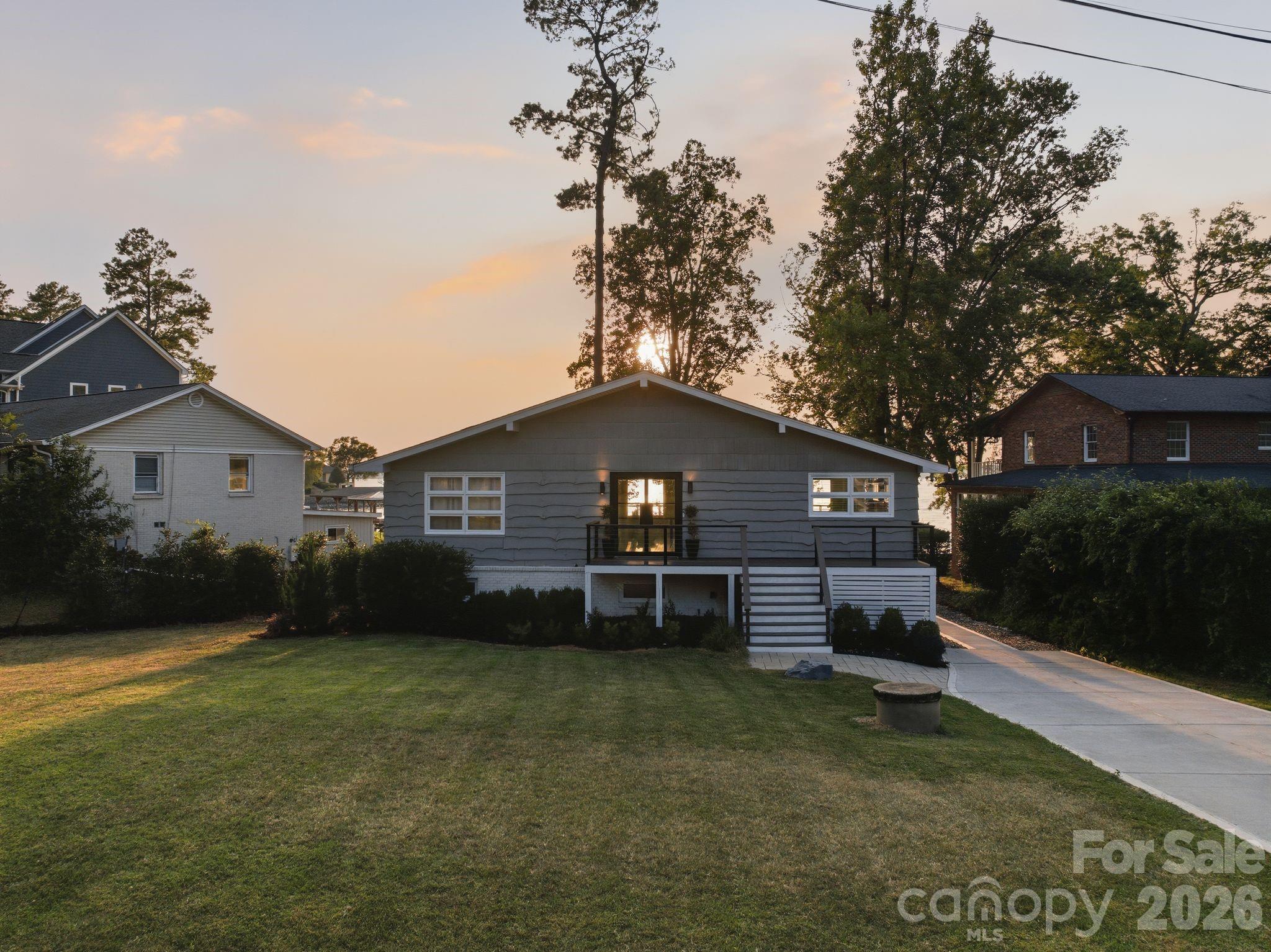 21101 Island Forest Drive — Cornelius
