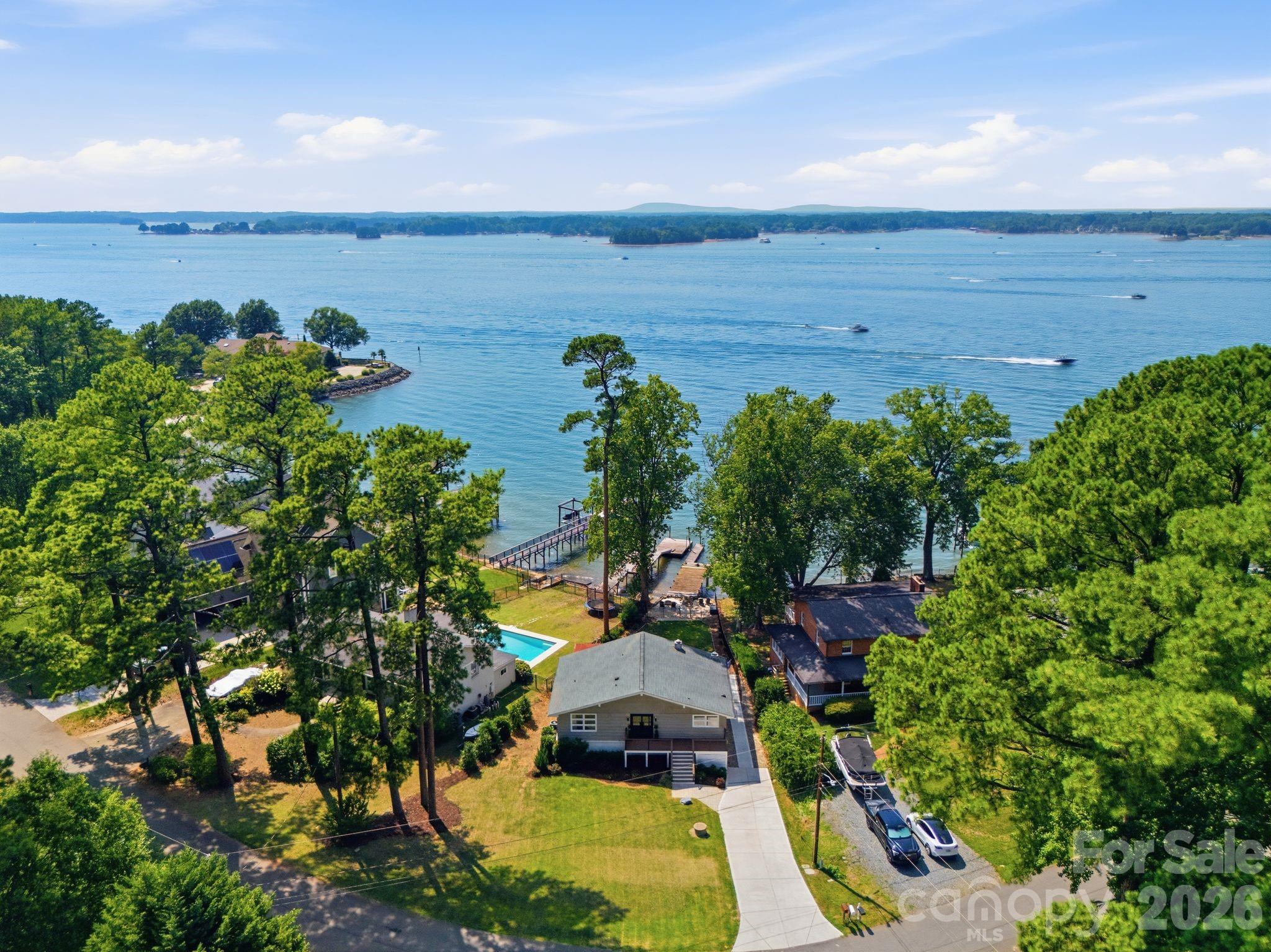 21101 Island Forest Drive — Cornelius
