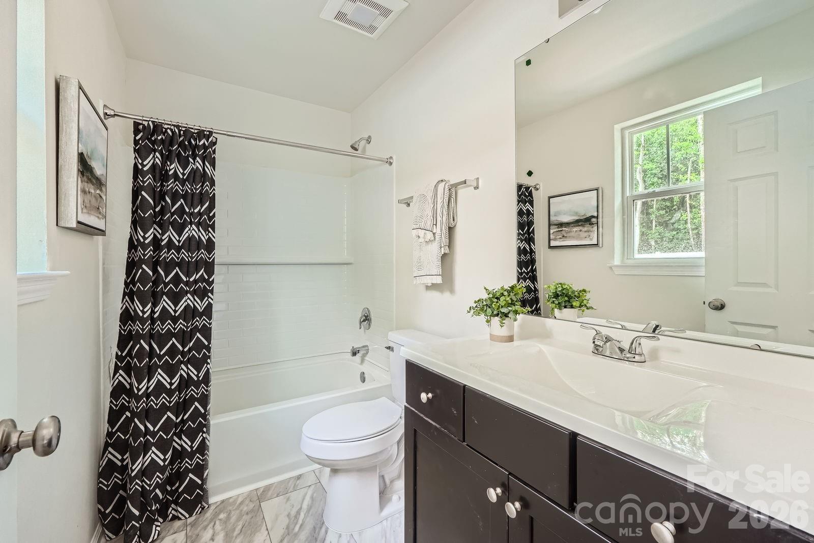 1610 Ct Brooks Circle — Charlotte