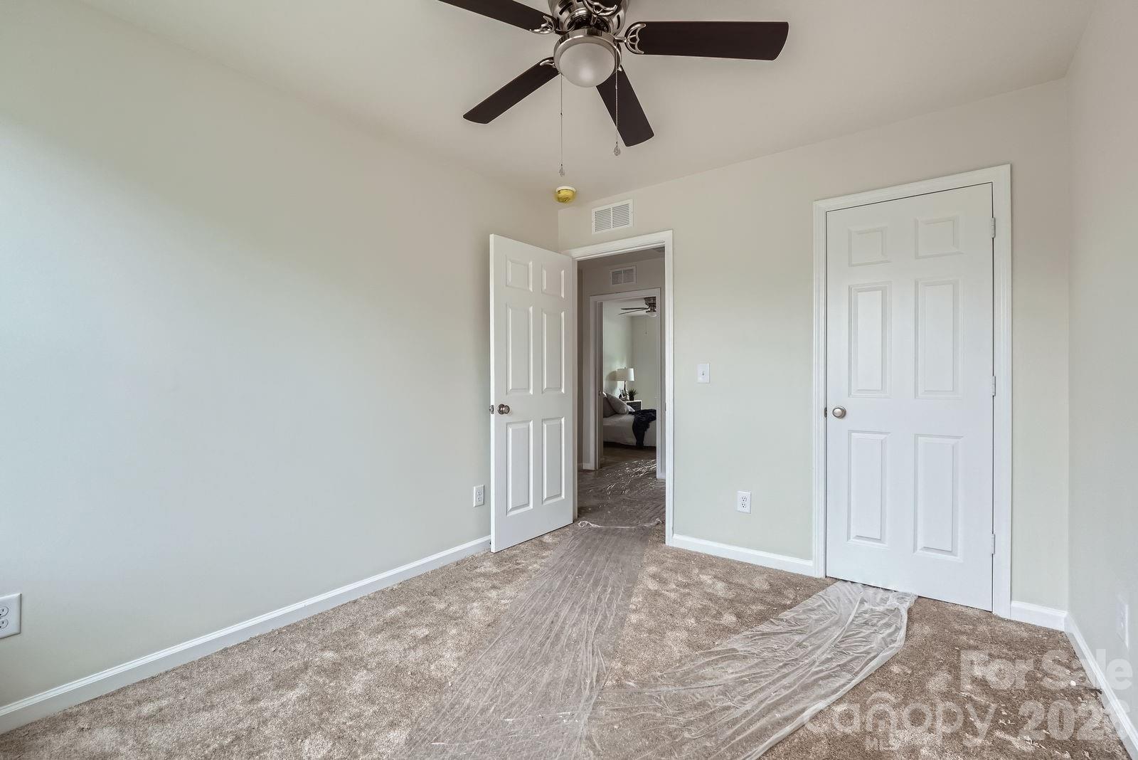 1610 Ct Brooks Circle — Charlotte