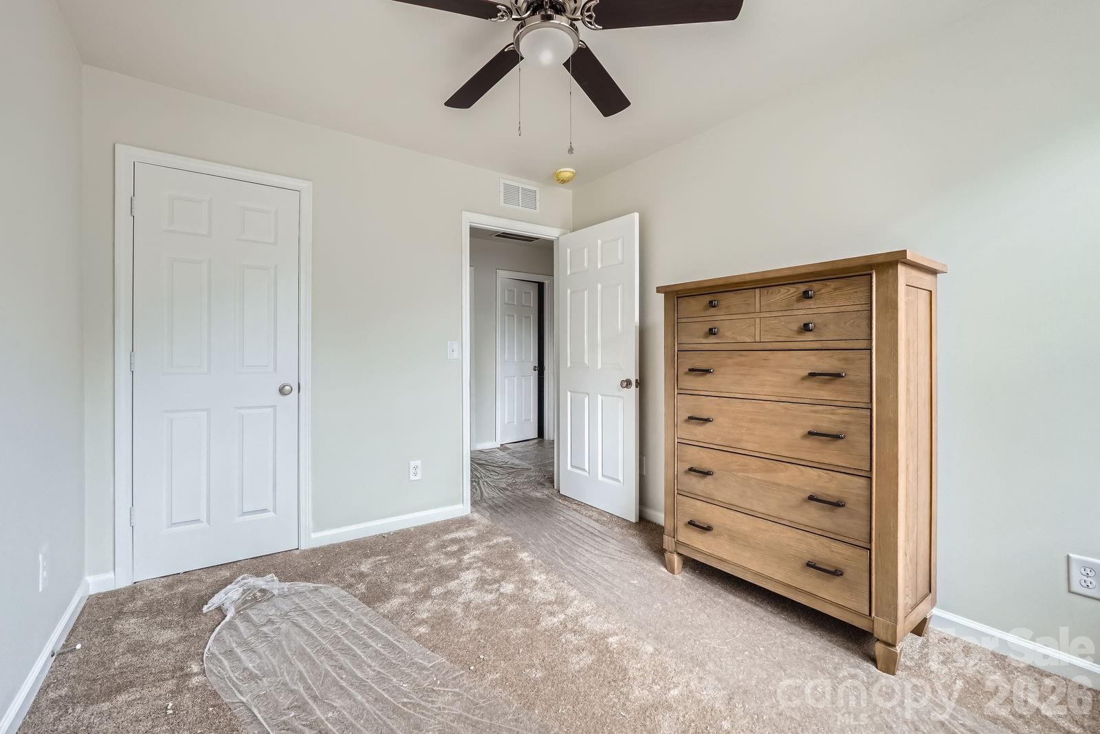 1610 Ct Brooks Circle — Charlotte