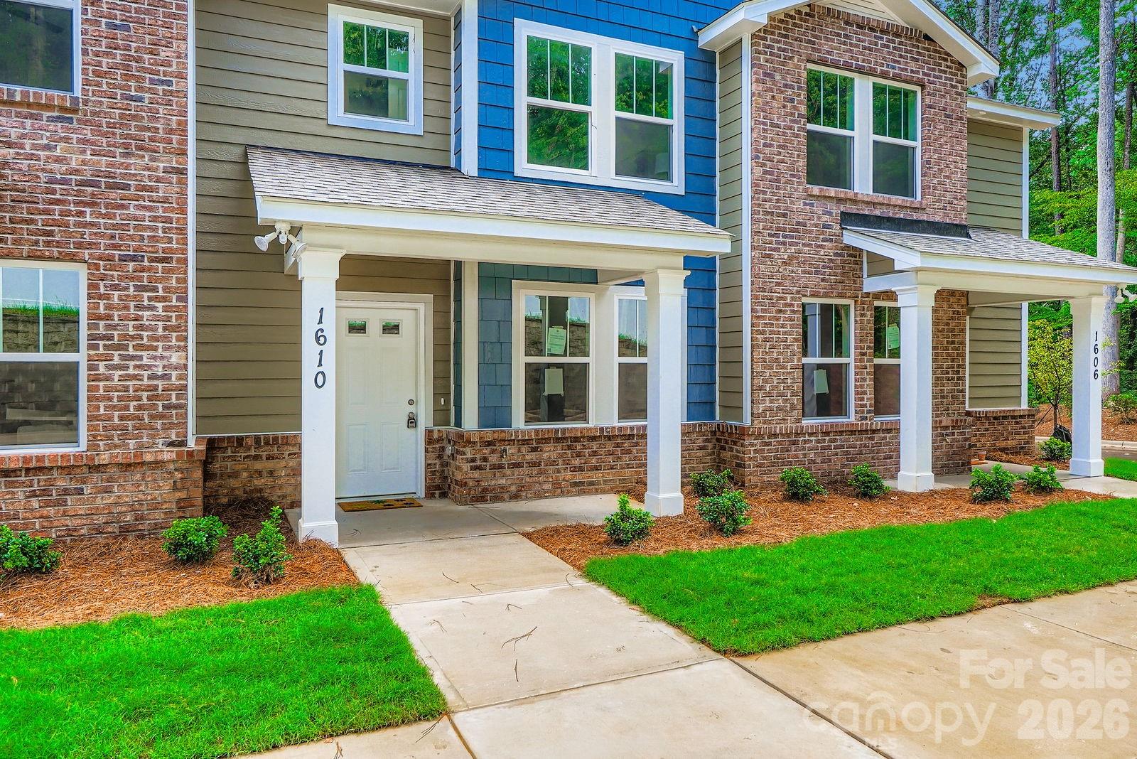 1610 Ct Brooks Circle — Charlotte