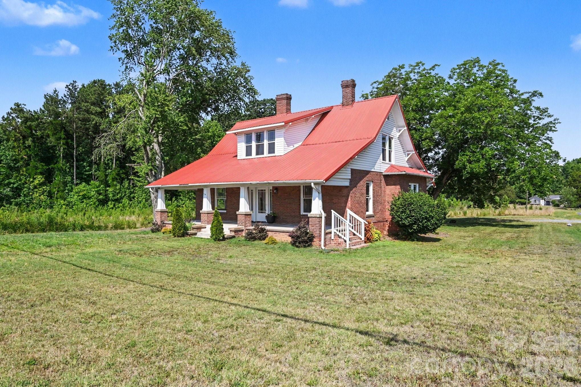 1675 N Main Street — China Grove