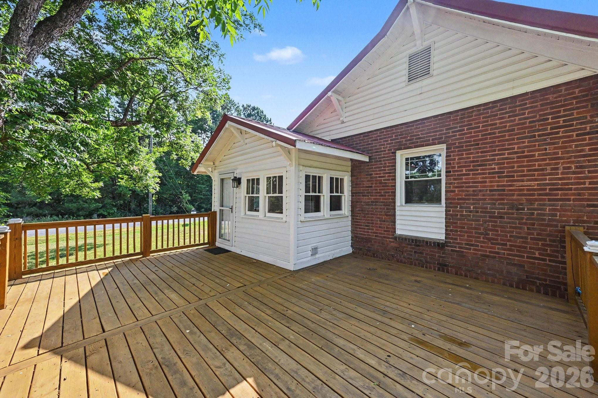 1675 N Main Street — China Grove