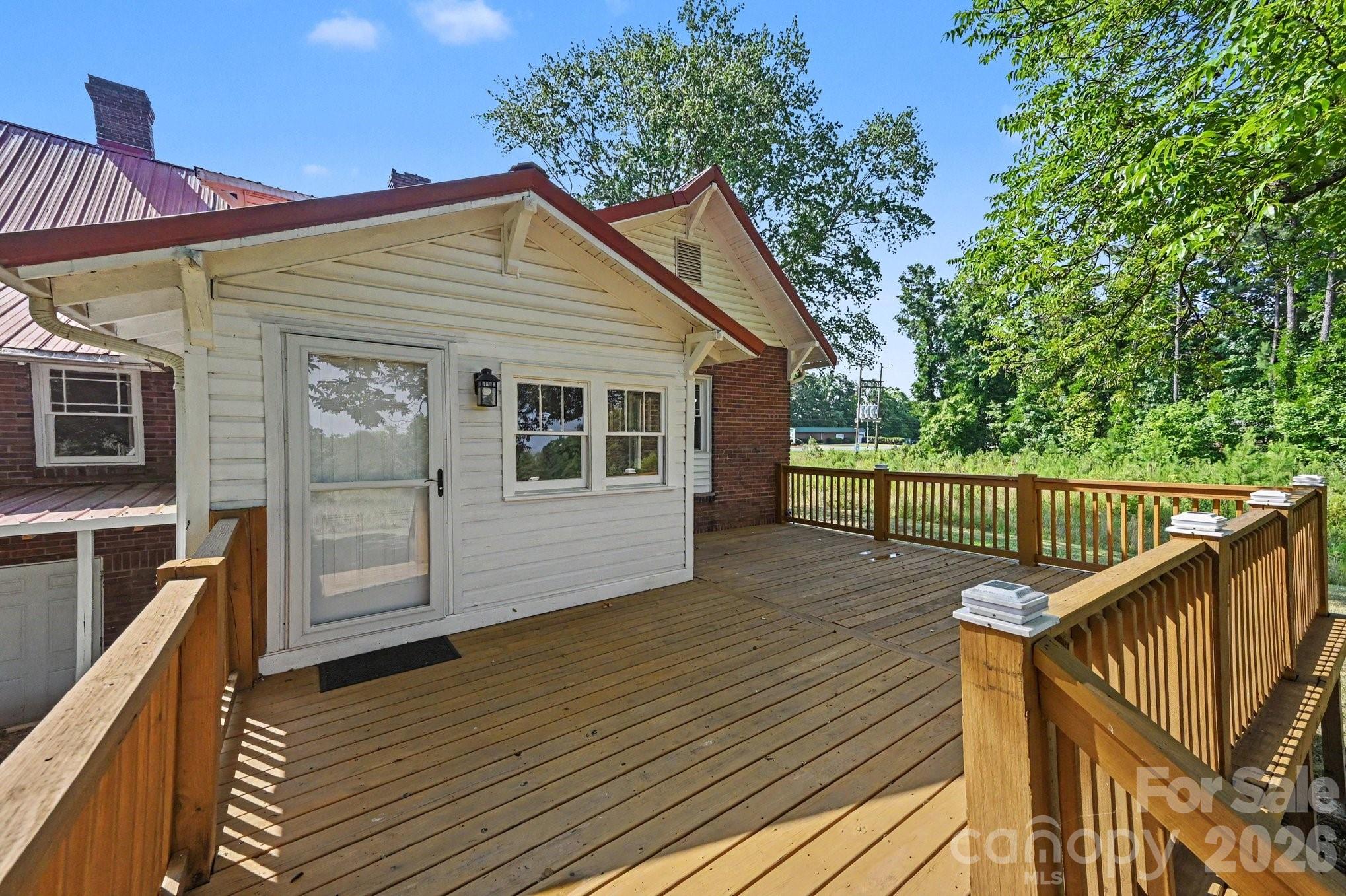 1675 N Main Street — China Grove
