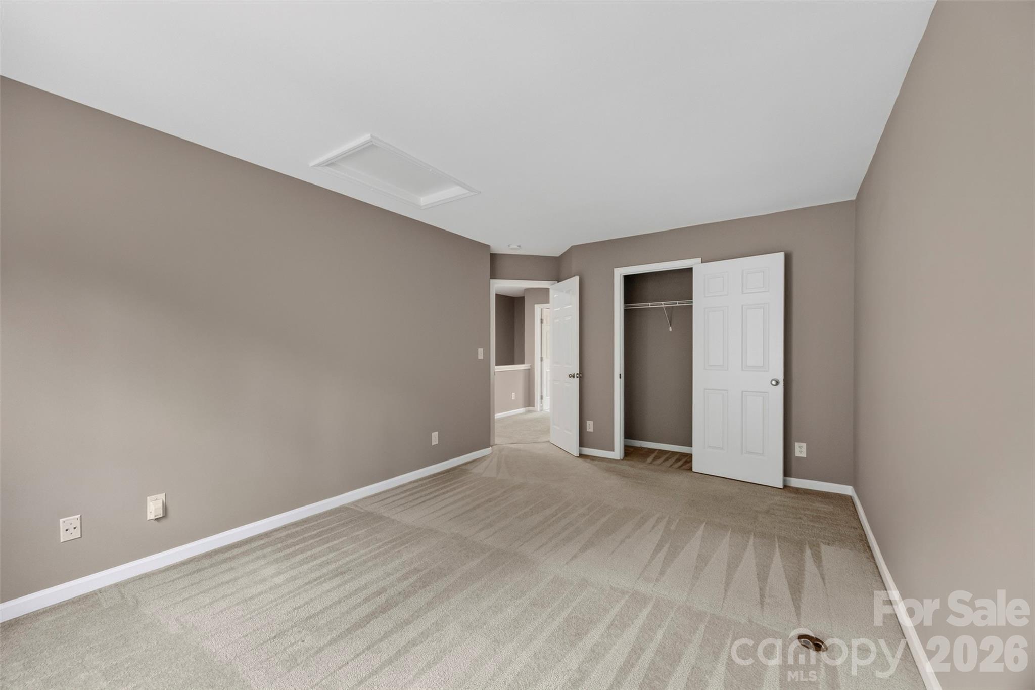 14435 Greenpoint Lane — Huntersville