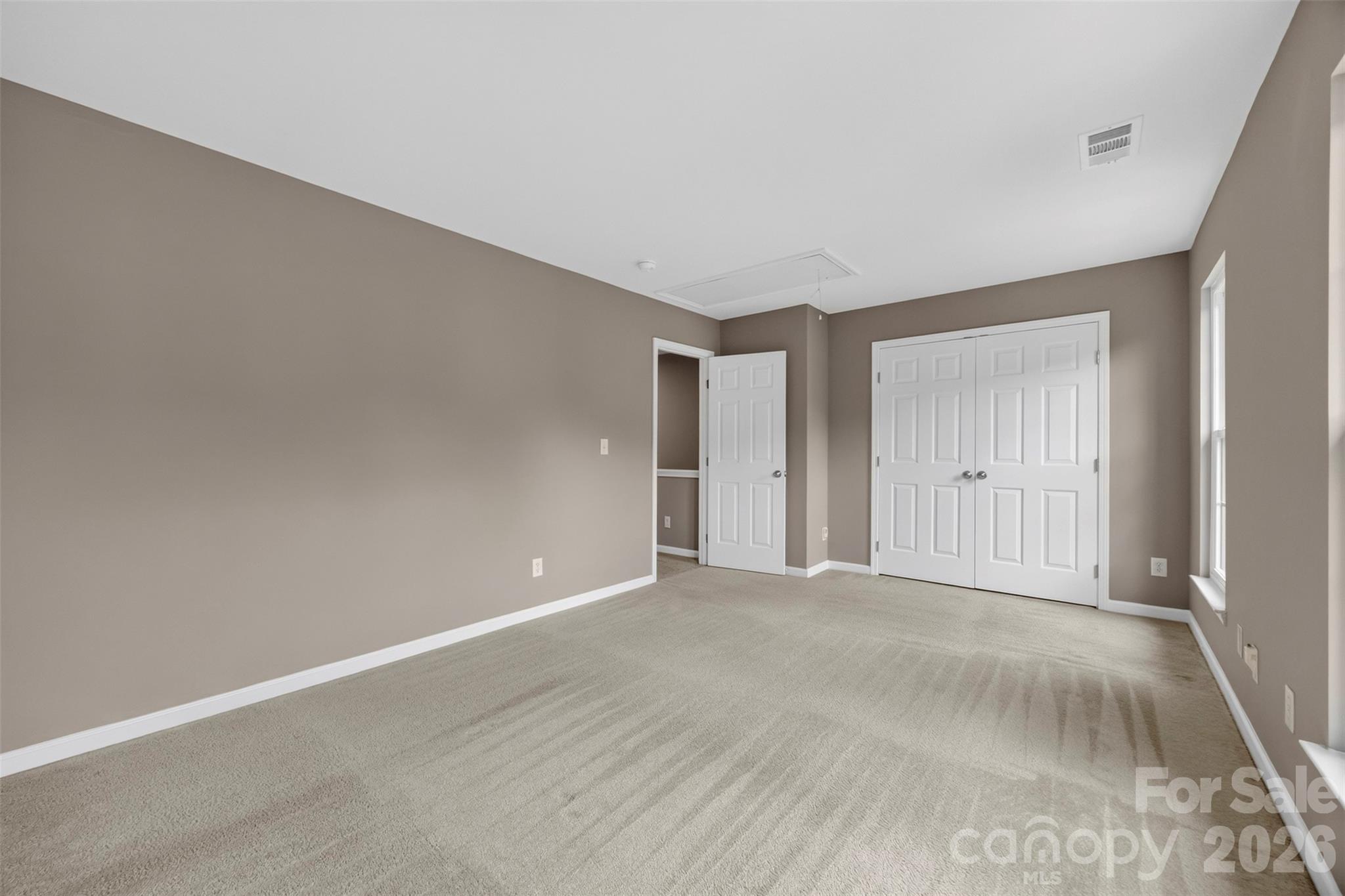 14435 Greenpoint Lane — Huntersville