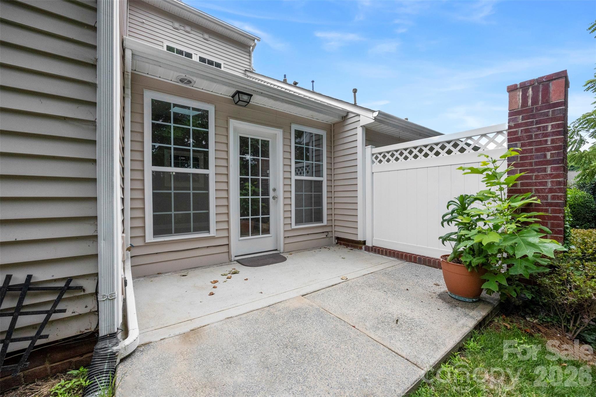 14435 Greenpoint Lane — Huntersville