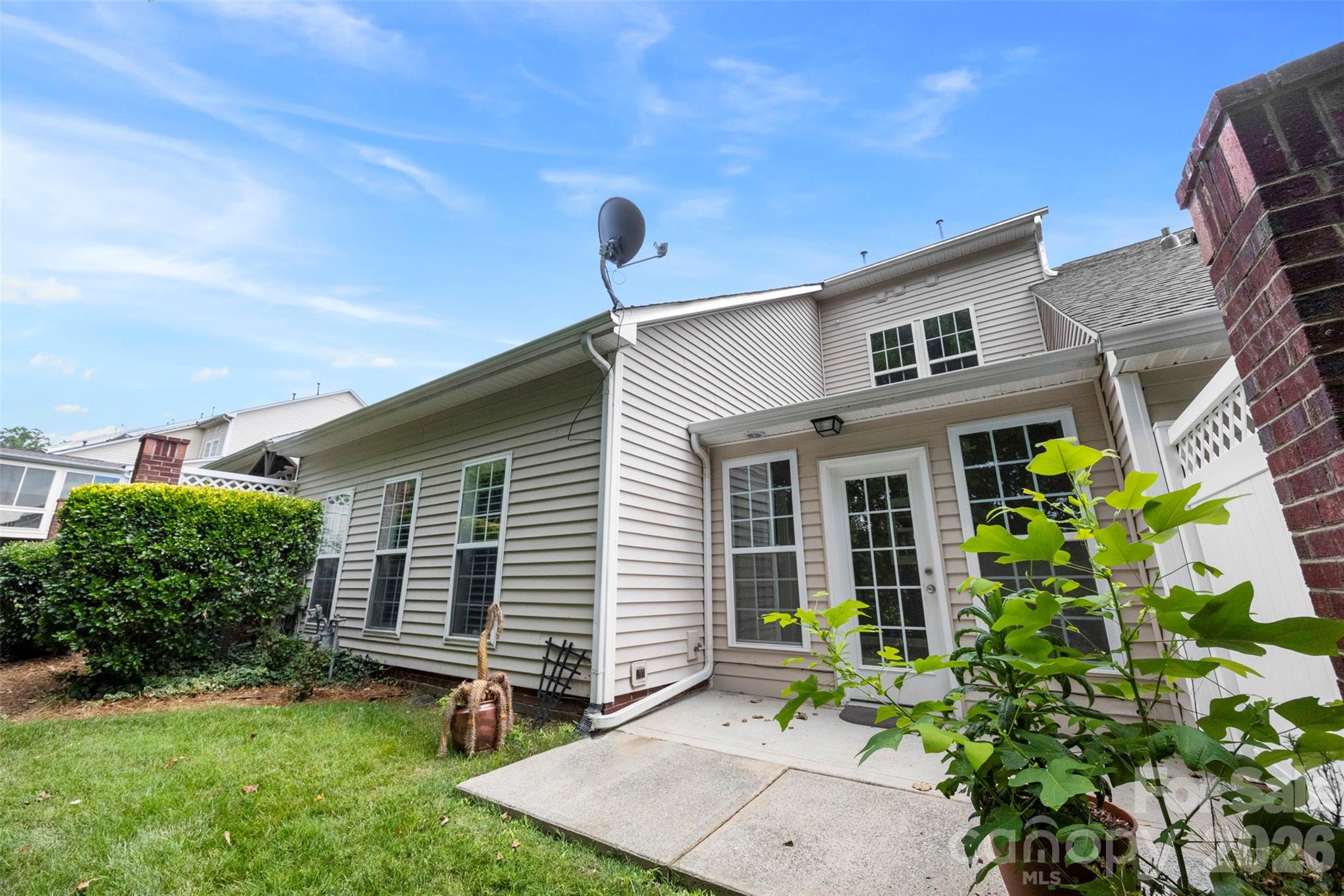 14435 Greenpoint Lane — Huntersville
