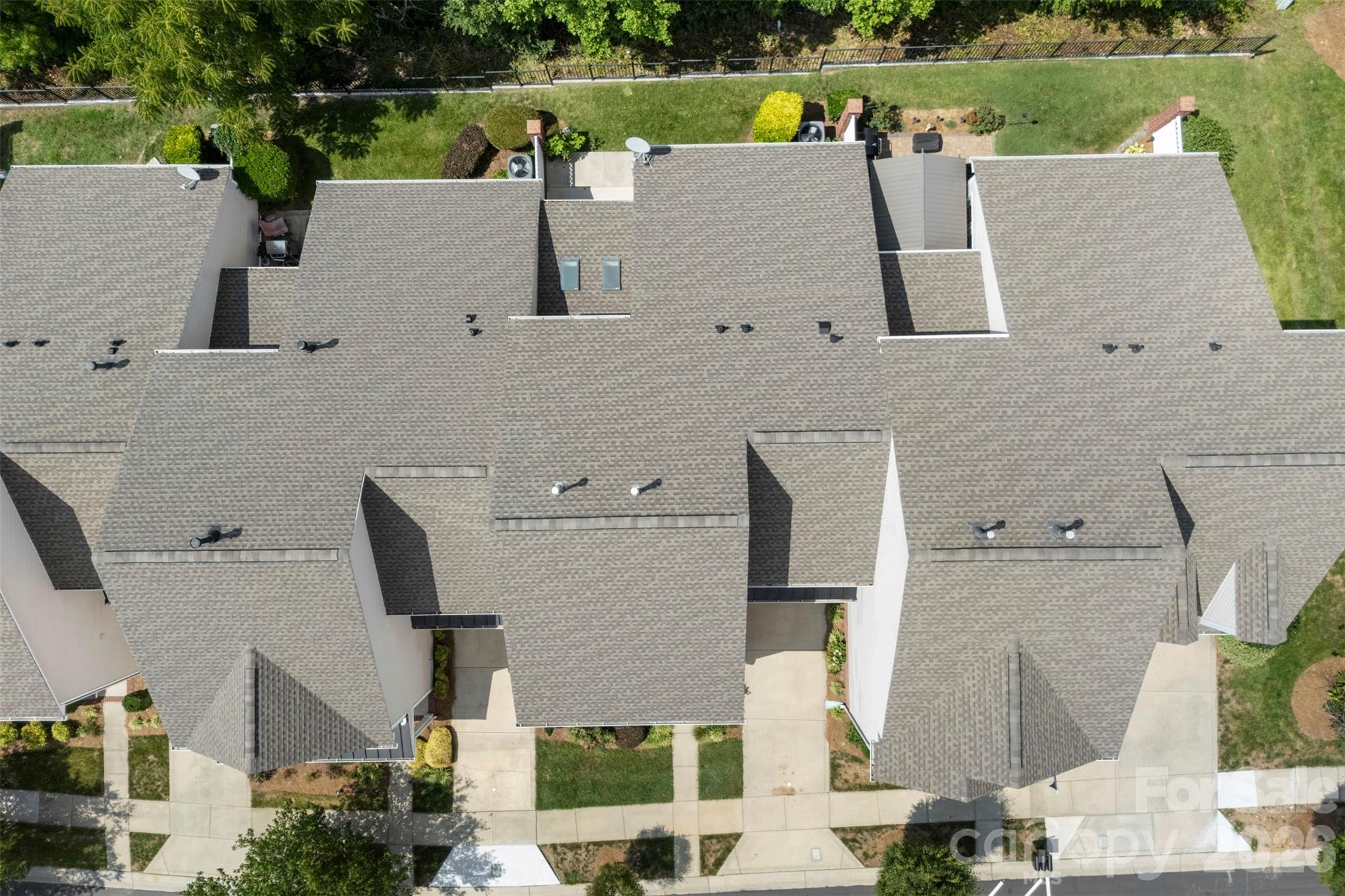 14435 Greenpoint Lane — Huntersville