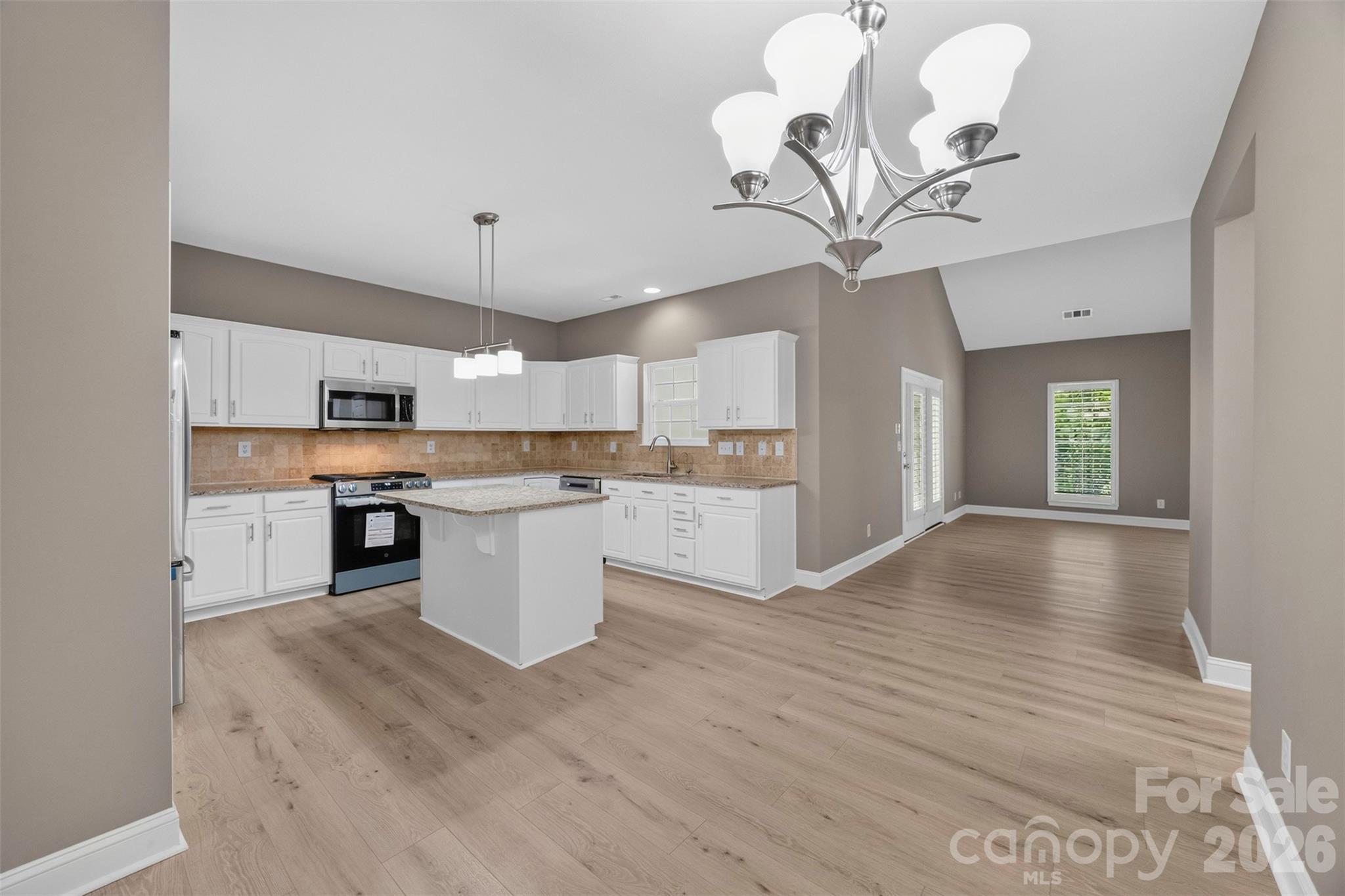 14435 Greenpoint Lane — Huntersville