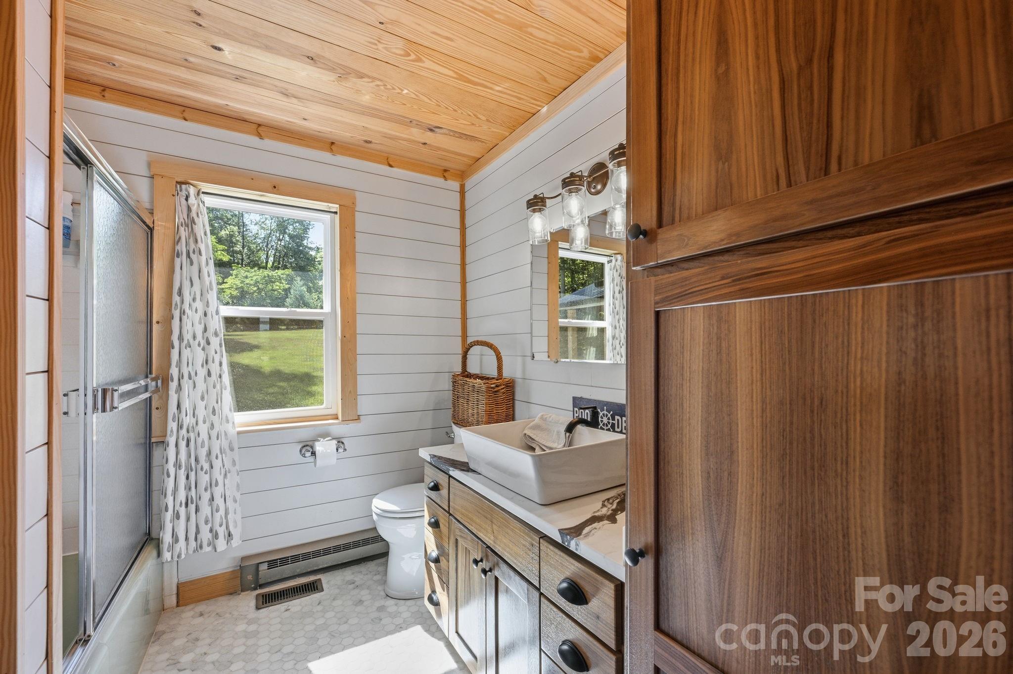 1367 Roundstone Road — Sherrills Ford