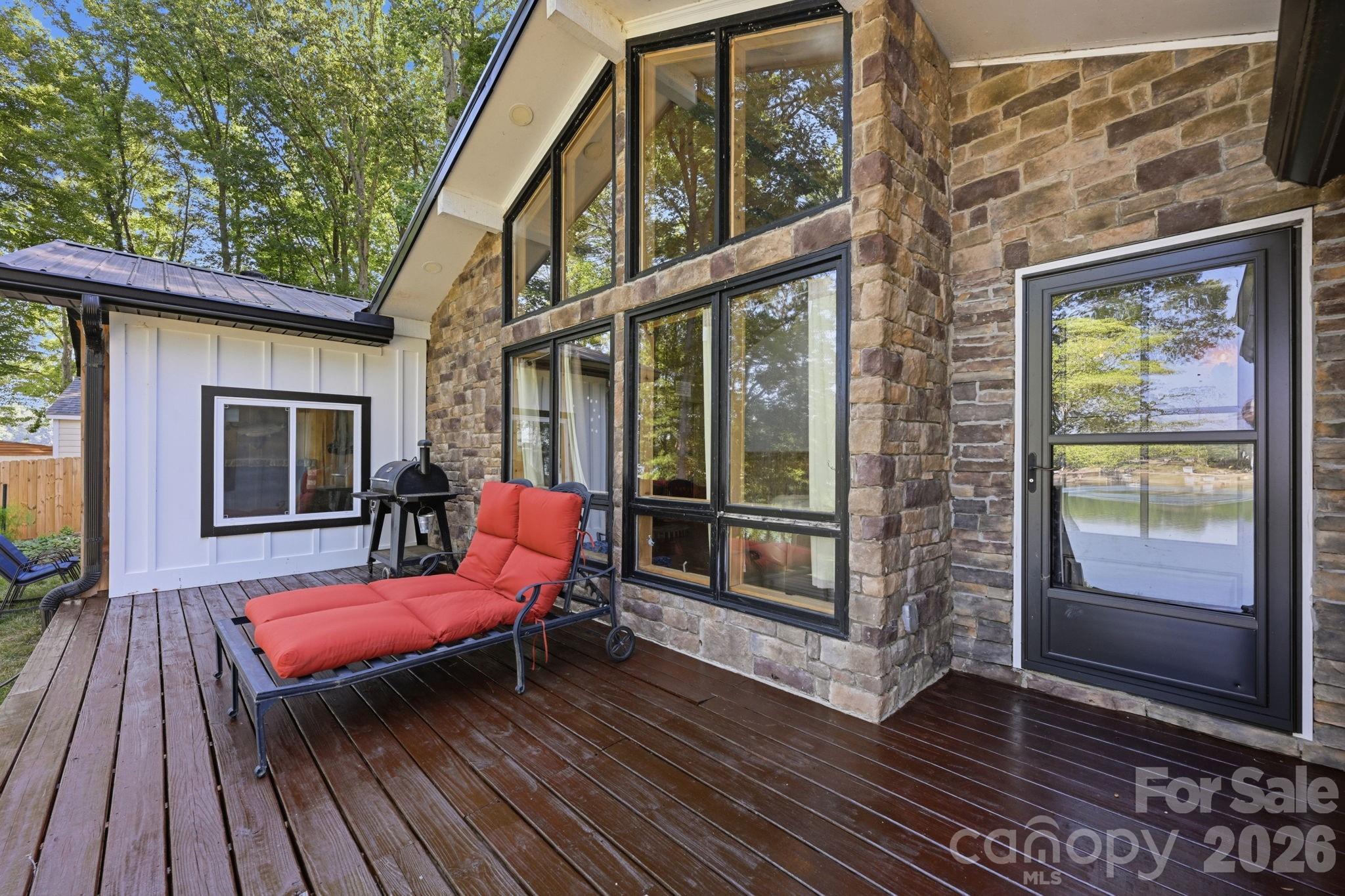 1367 Roundstone Road — Sherrills Ford