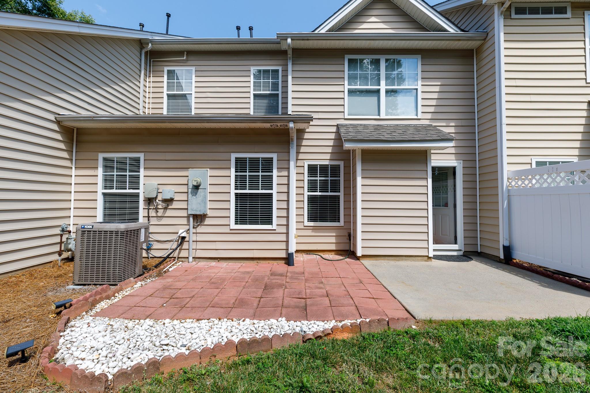 334 Rose Garden Court — Rock Hill