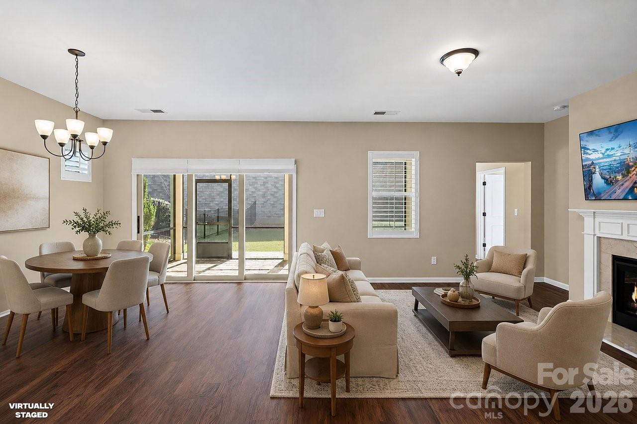 4843 Looking Glass Trail — Denver