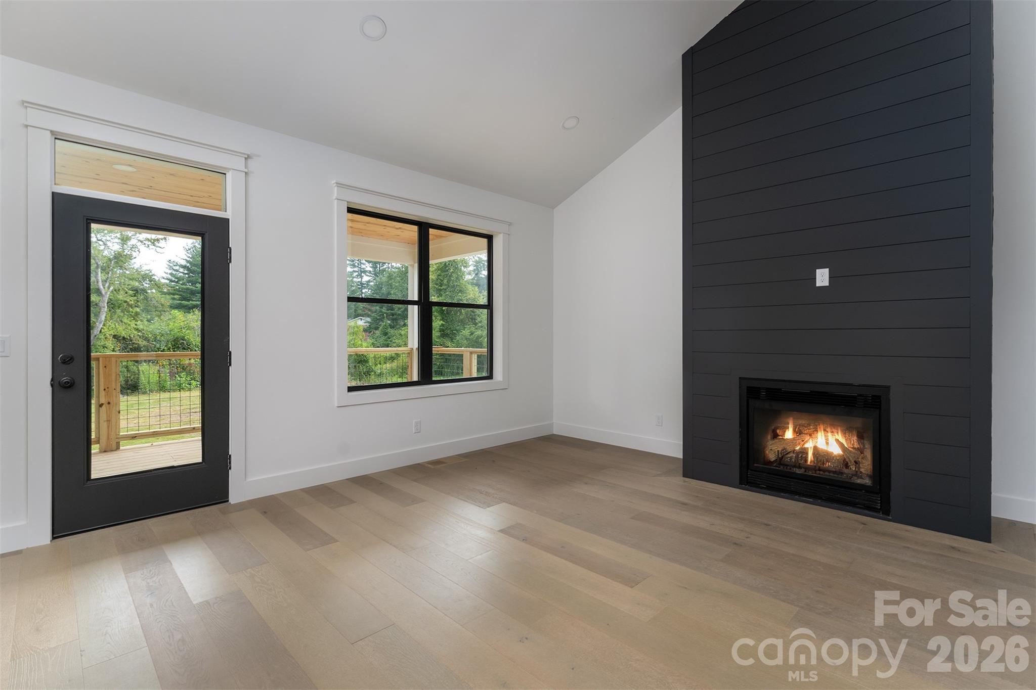 808 Maybank Drive — Hendersonville