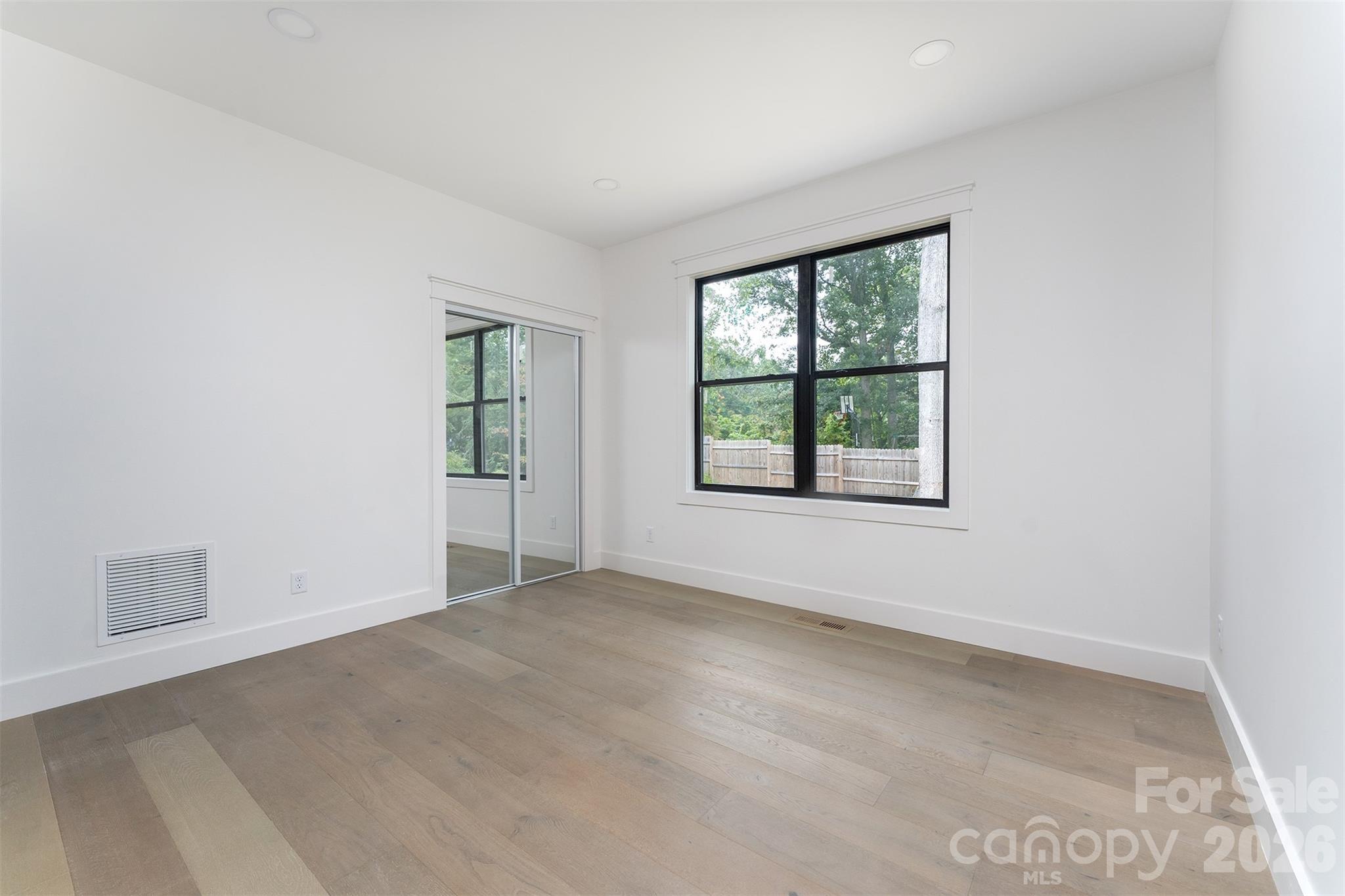 808 Maybank Drive — Hendersonville