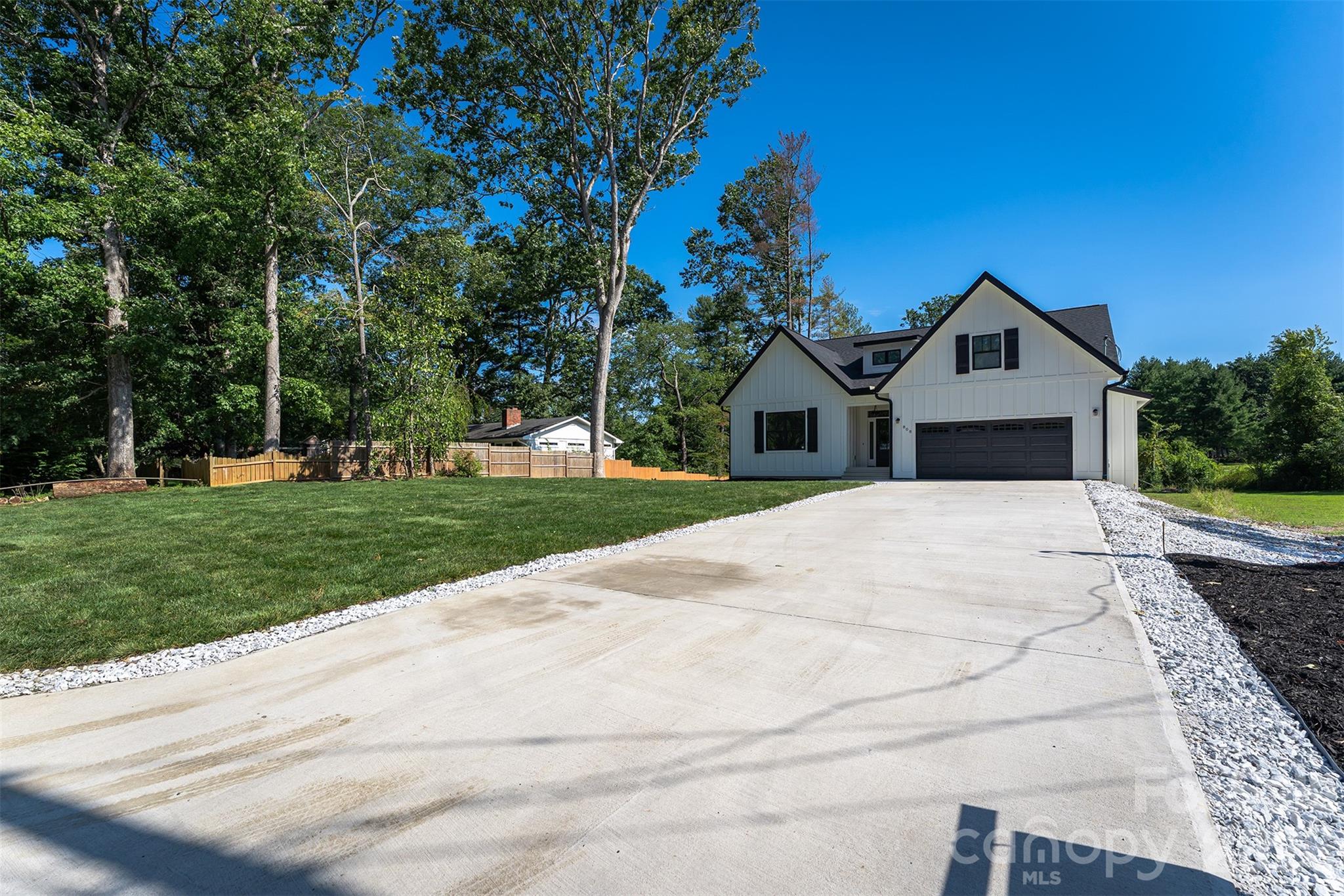 808 Maybank Drive — Hendersonville