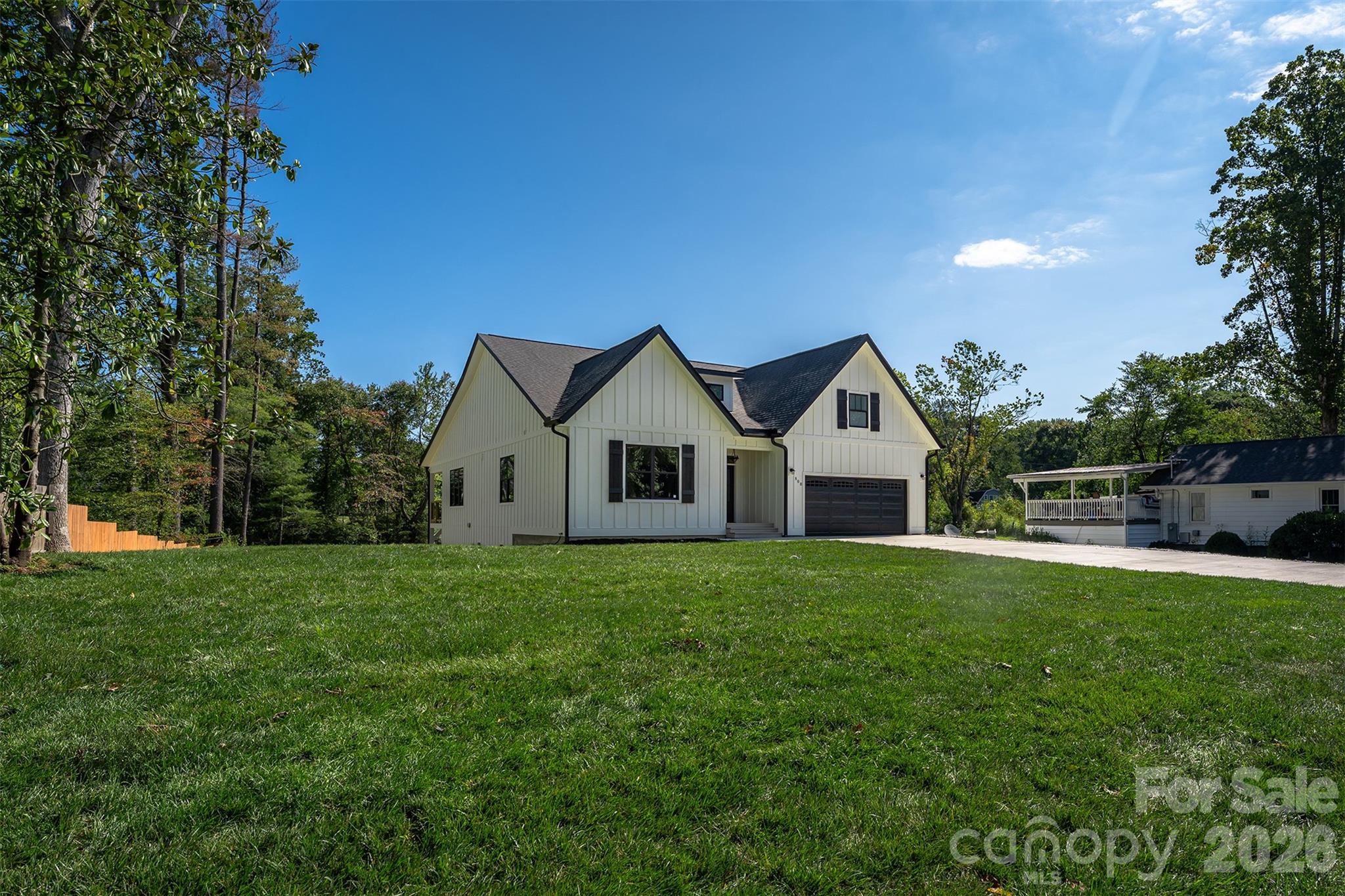 808 Maybank Drive — Hendersonville