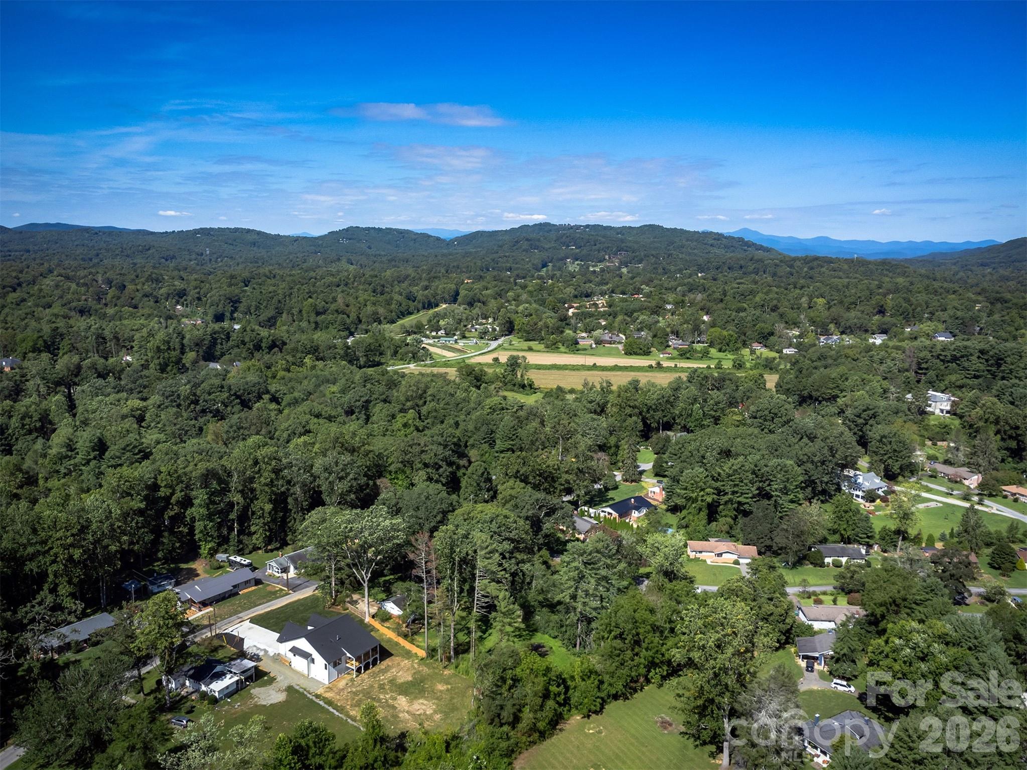 808 Maybank Drive — Hendersonville